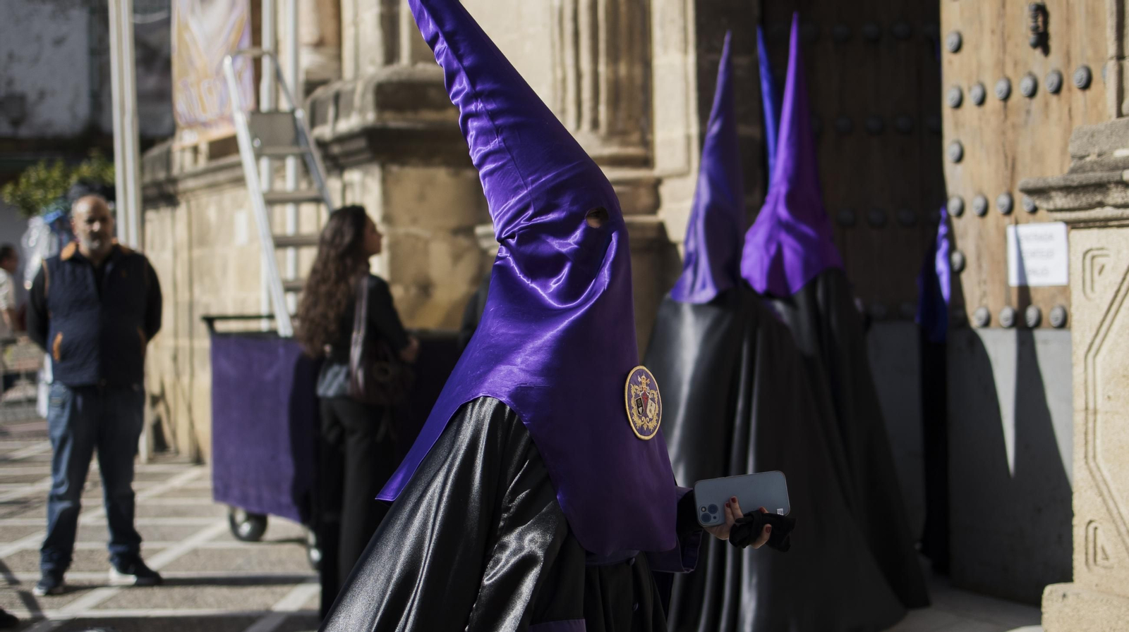 Imágenes de la Hermandad de la Soledad en el Viernes Santo de Jerez 2025