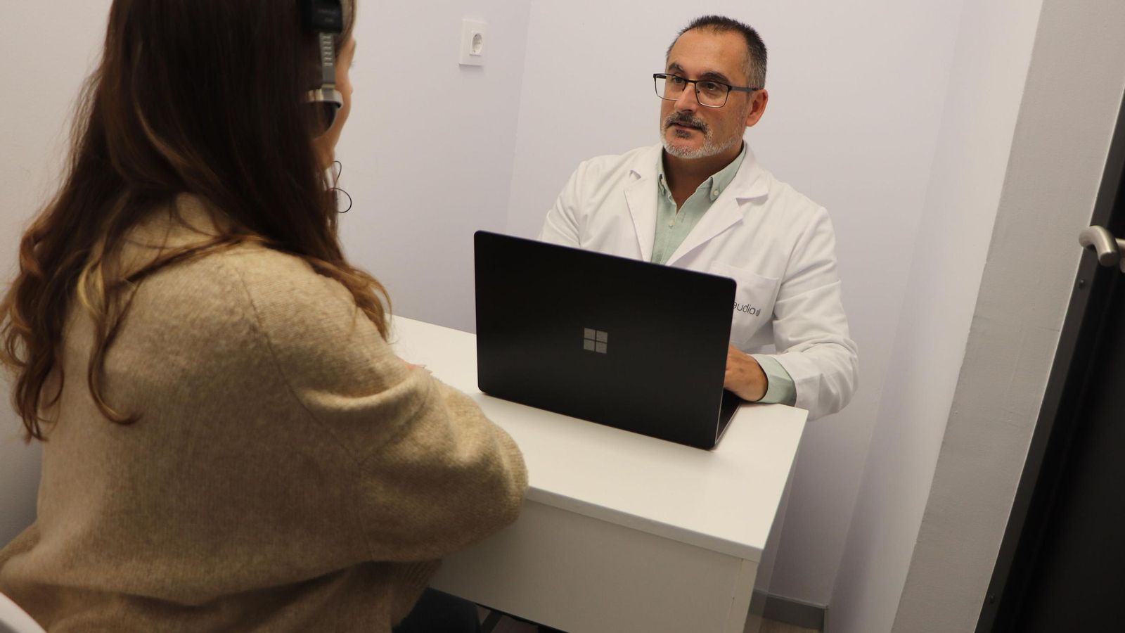 Otoaudio Integral es una empresa del Grupo ASISA.