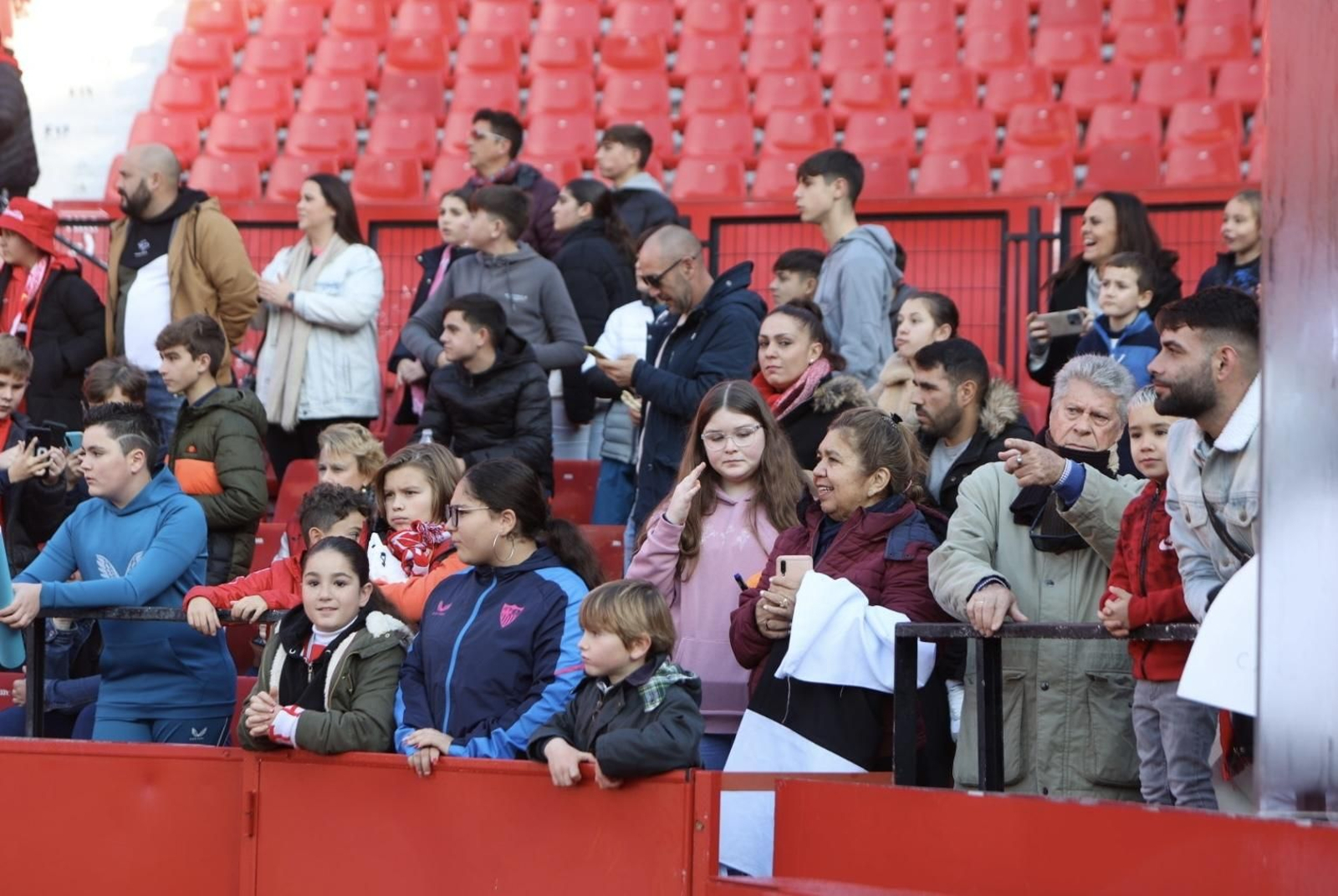 Búscate en el entrenamiento del Sevilla