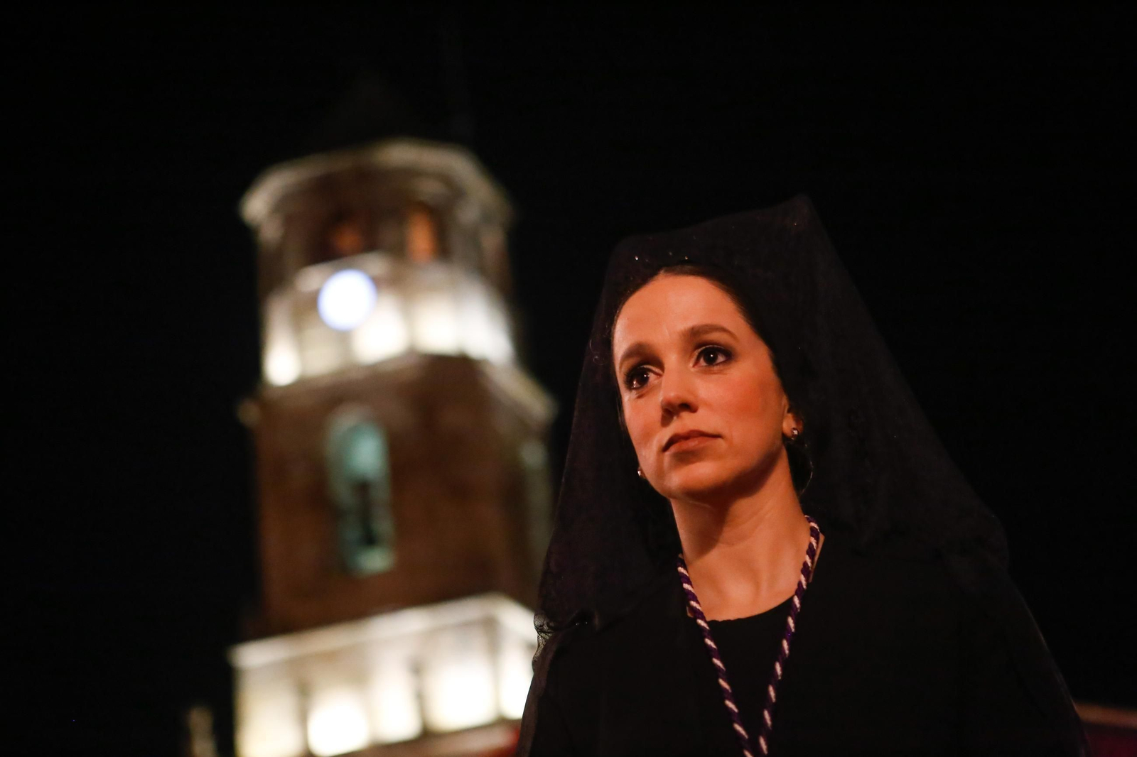 Fotos del Jueves Santo en Los Barrios: Nazareno