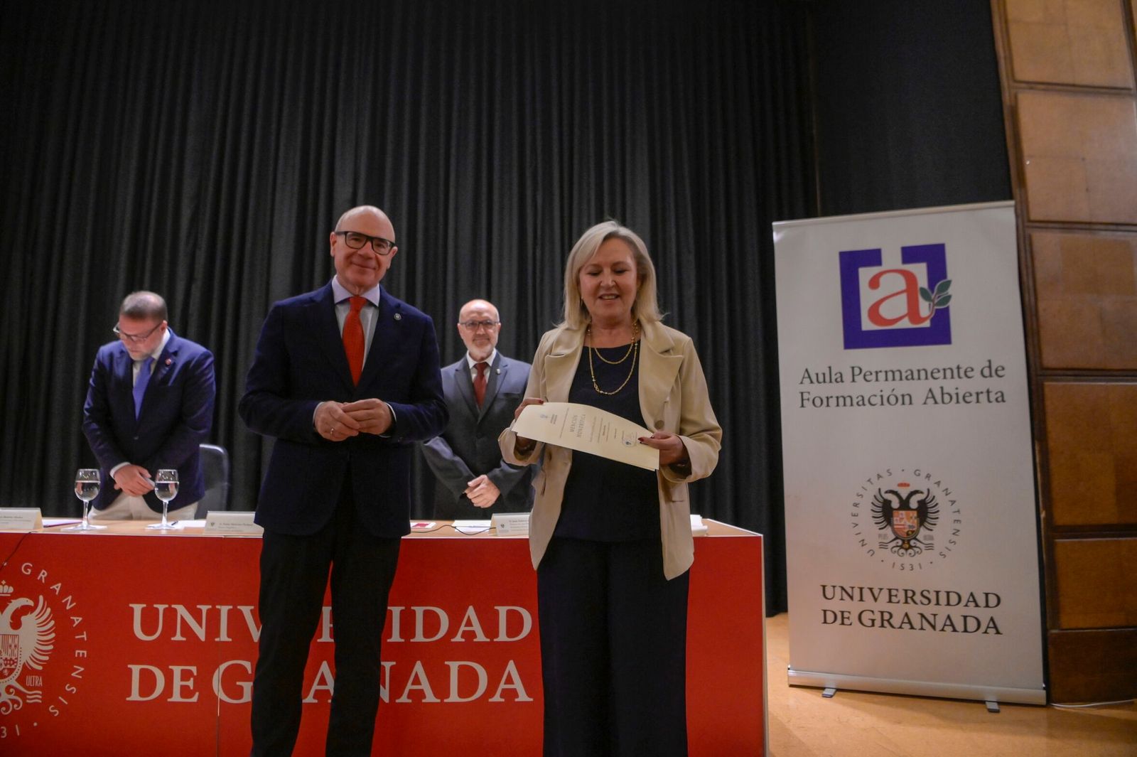 Fin de curso y graduación del Aula Permanente de Formación Abierta de la Universidad de Granada