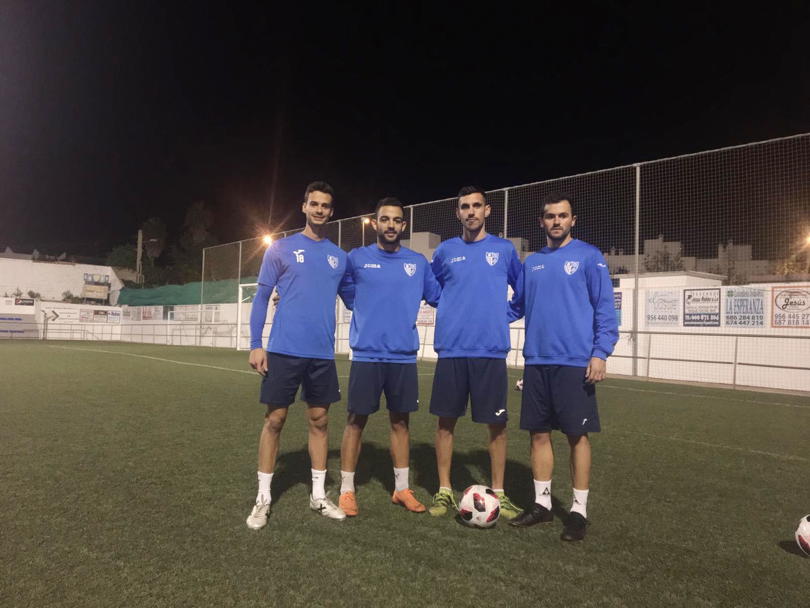 Bonomo, Cuenca, Adri Domínguez y Álex Expósito, cuatro exxerecistas en el Conil.