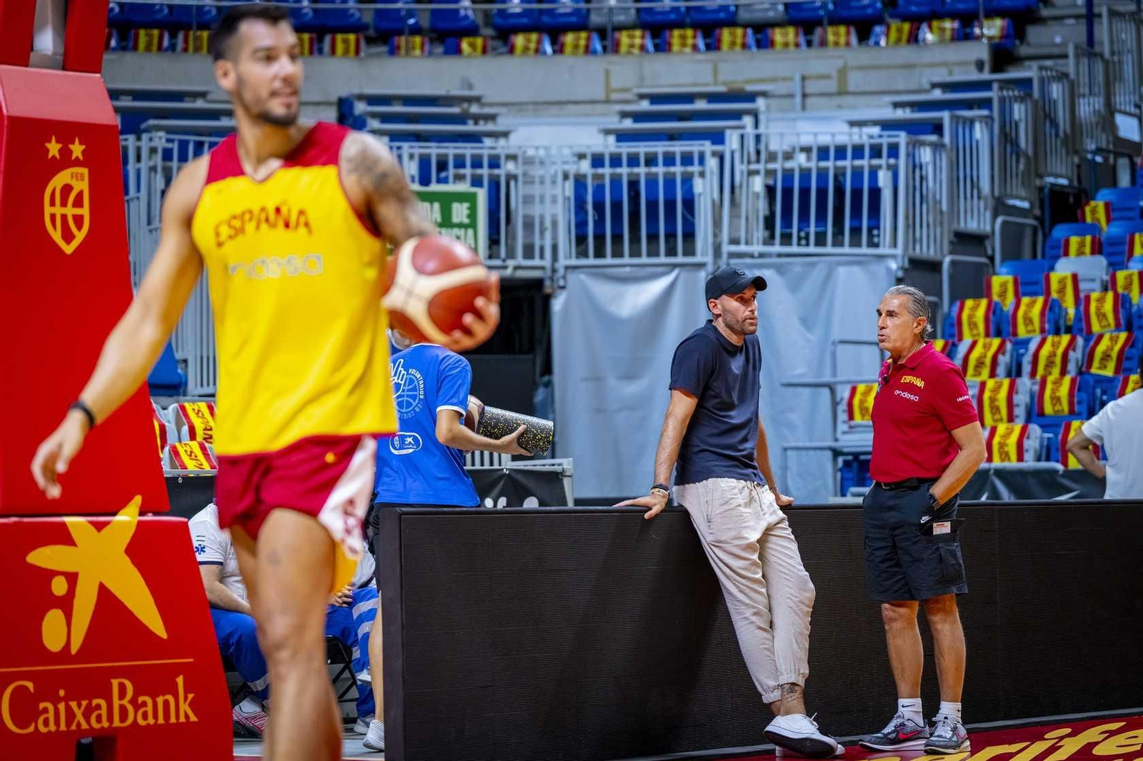 Rudy Fernández visita a España en Málaga