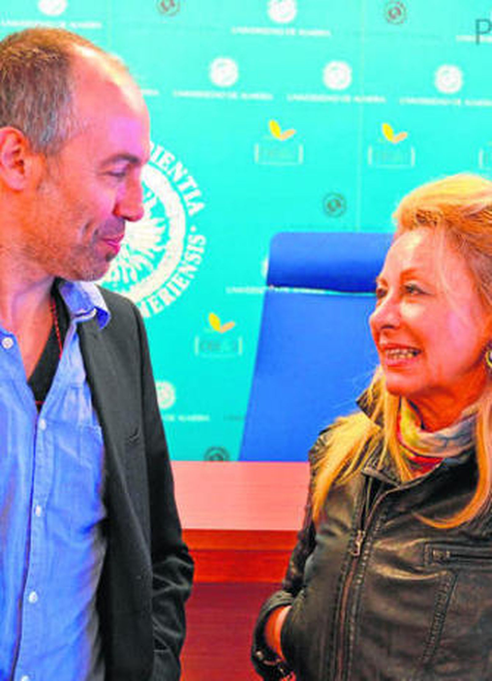 Gómez, socio fundador de La Guajira, con Lola Rodríguez, profesora de la UAL.