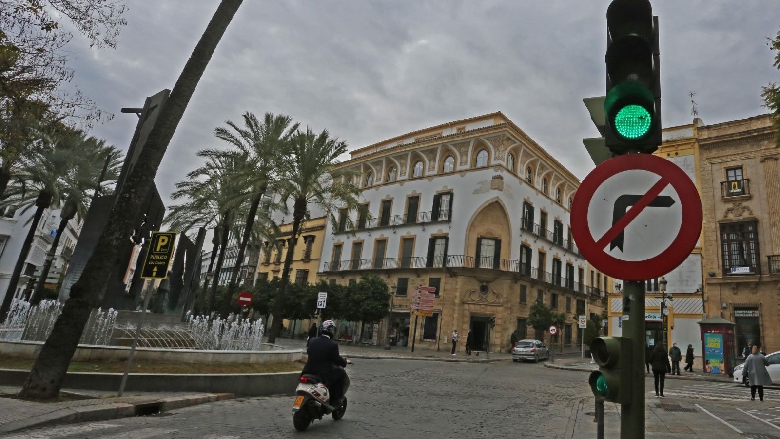 La licitación del servicio de mantenimiento de señales de tráfico se inició en mayo de 2020.