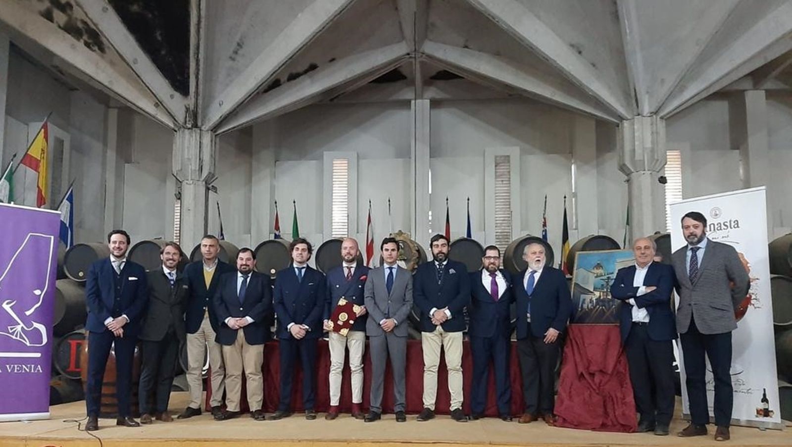 Momento del acto de la entrega de las pastas del pregón de la Semana Santa de 2022.
