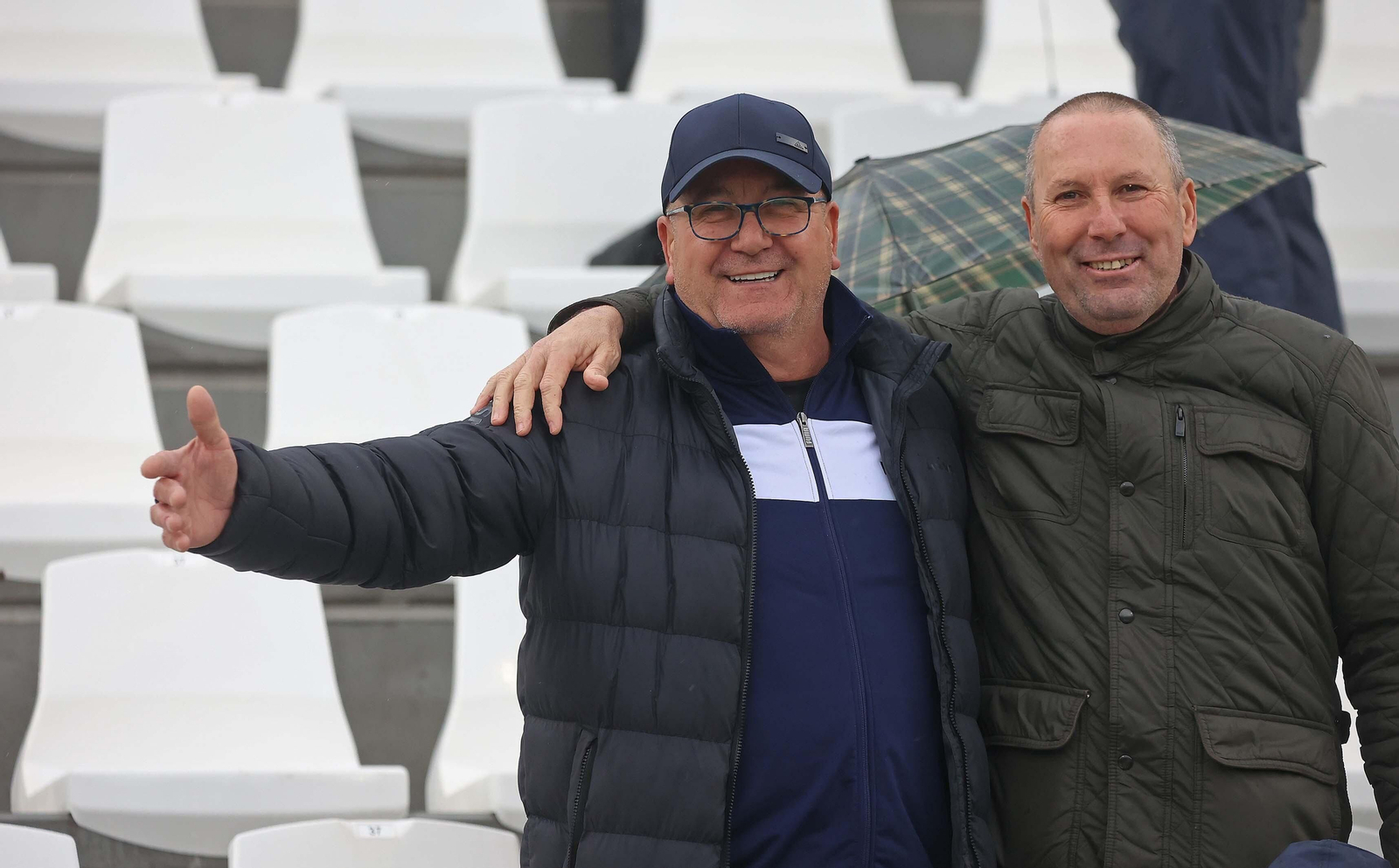 Búscate en el Ciudad de La Línea durante el Balona - Vélez de Segunda RFEF