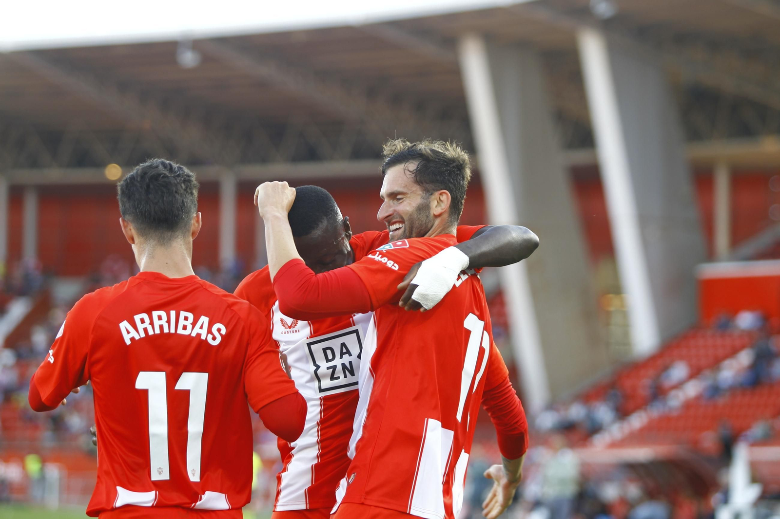 El U.D. Almería-C.D. Eldense, en imágenes