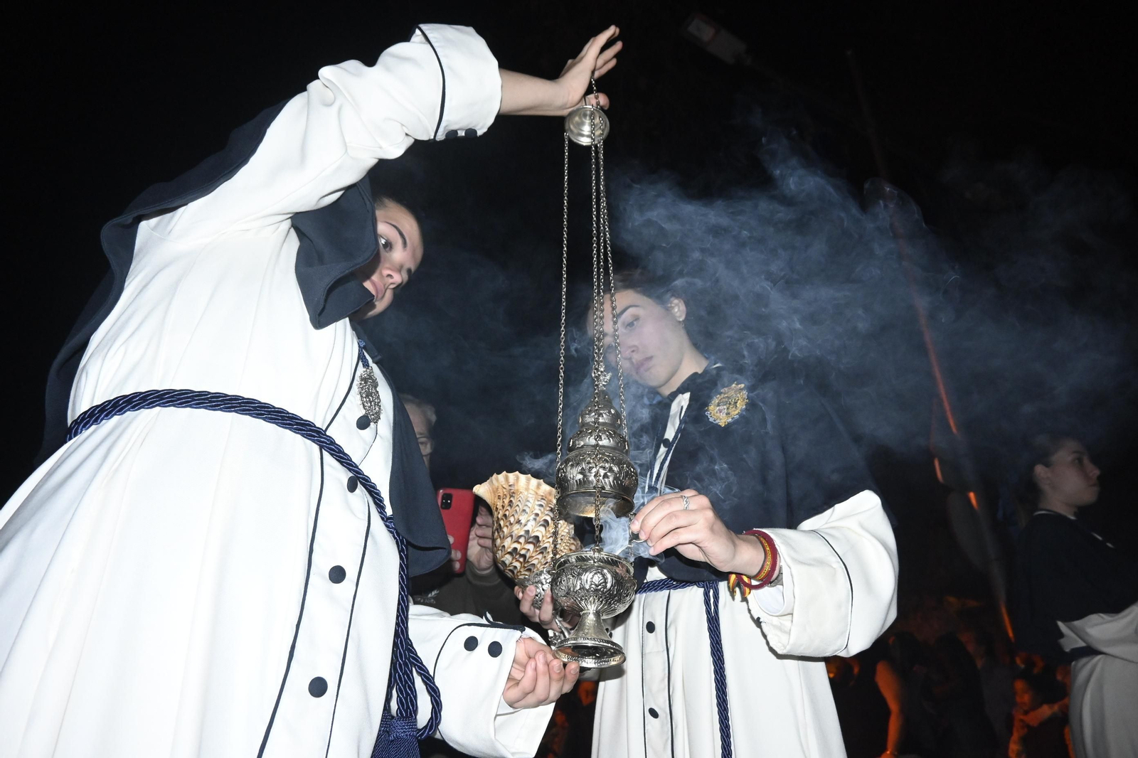 El Vía Crucis de la Semana Santa de Huelva, en imágenes