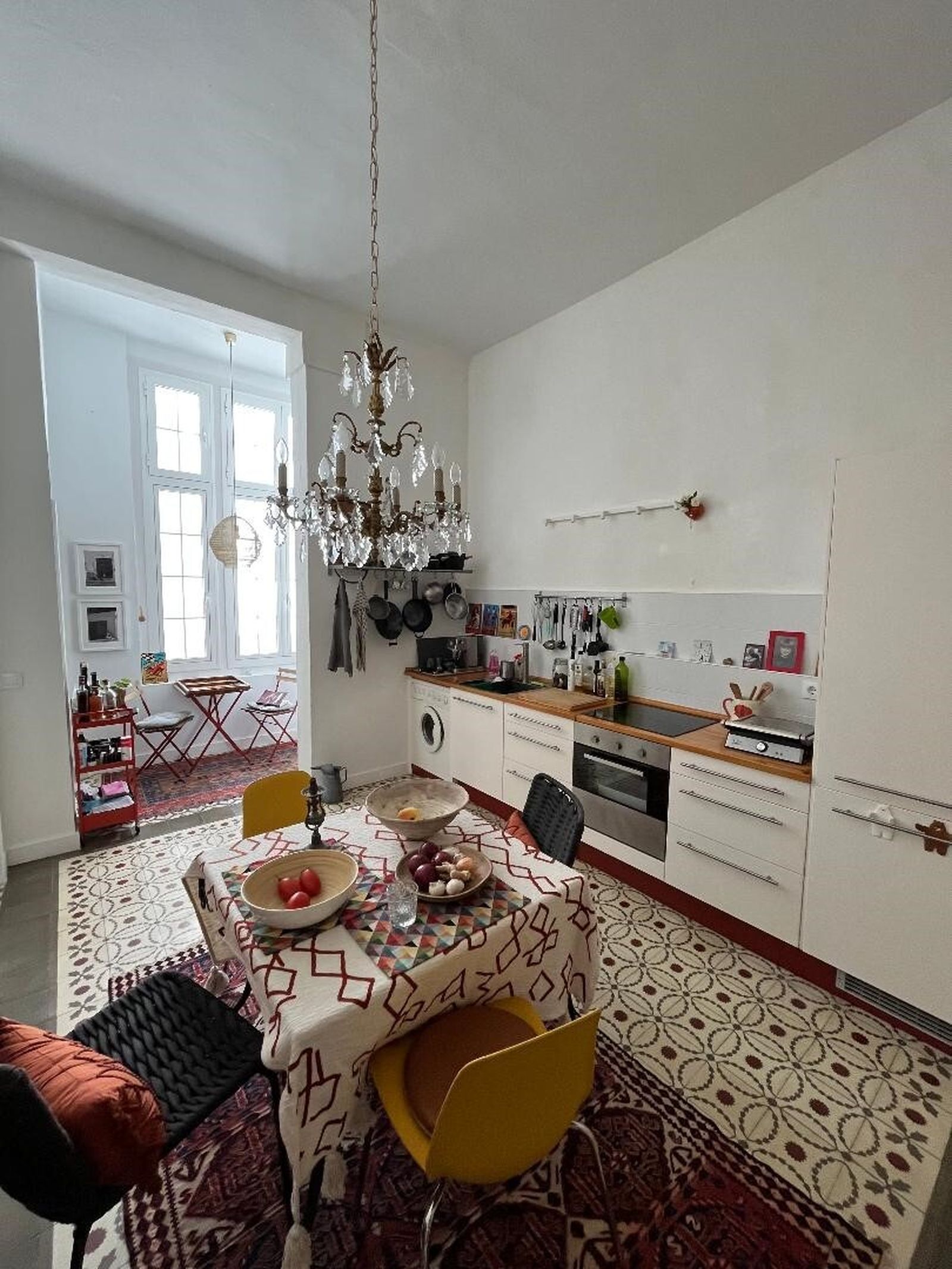 Imágenes de la casa de una artista en el casco antiguo de Medina Sidonia