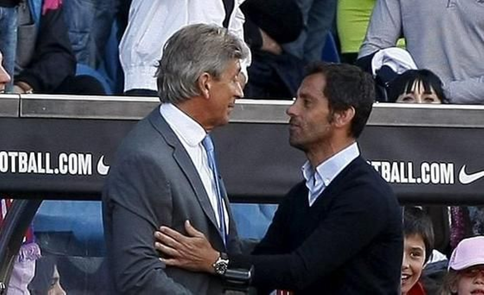 El Málaga golea al Atlético en el Calderón (0-3). / LOF