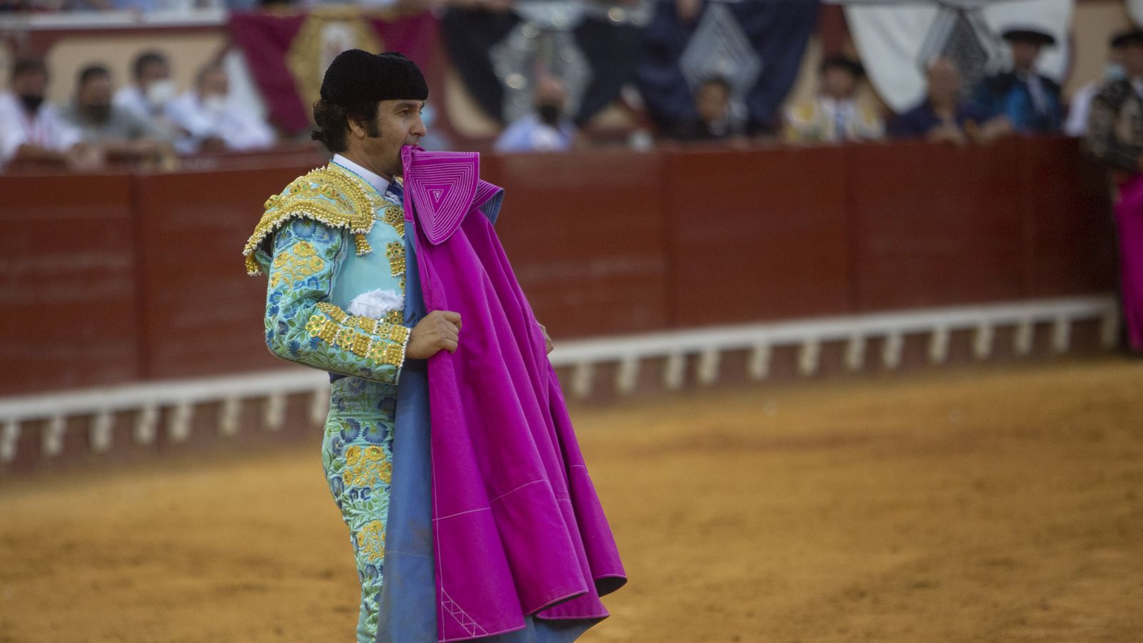 La corrida de toros en el Puerto de Santa María, con Morante de Puebla en solitario, en imágenes.