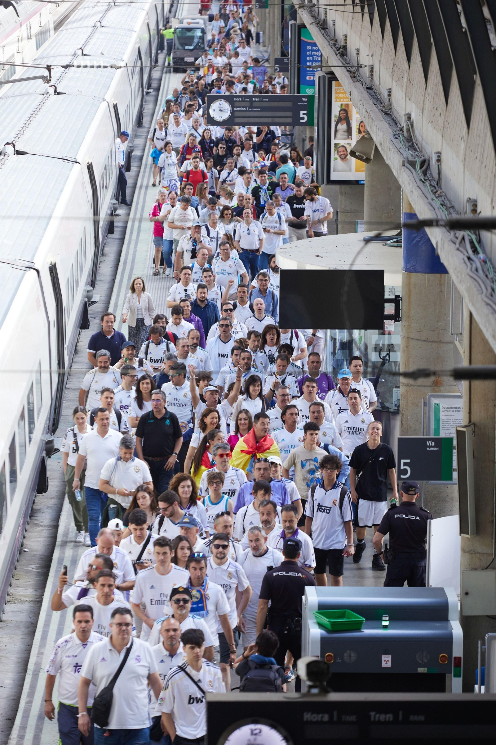 Las fotos de aficionados de Real Madrid y Osasuna el día de la final de Copa en Sevilla
