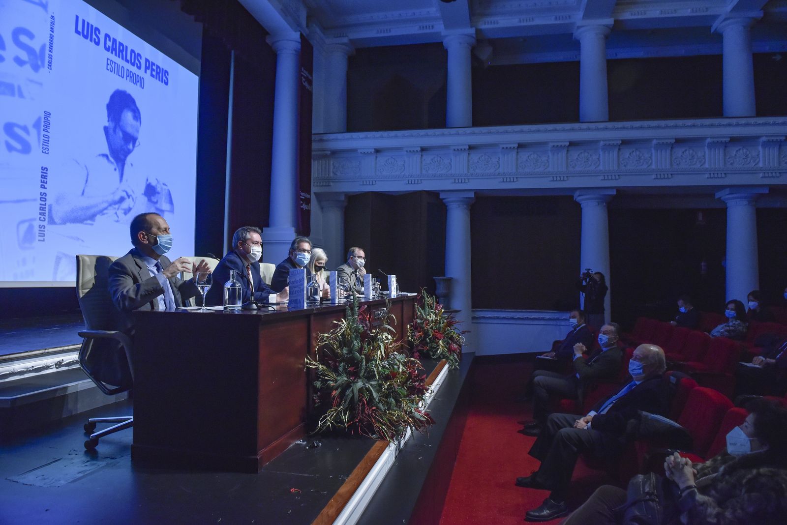 La presentación del libro de Carlos Navarro, sobre Luis Carlos Peris en imágenes