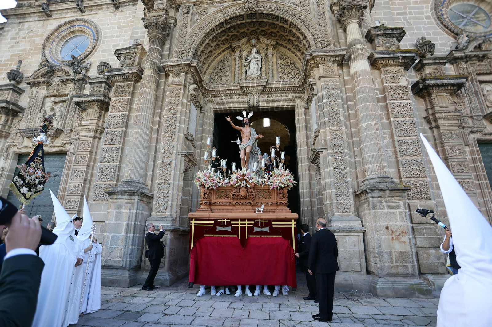 Imágenes de la Hermandad del Resucitado en el Domingo de Resurrección de Jerez 2025