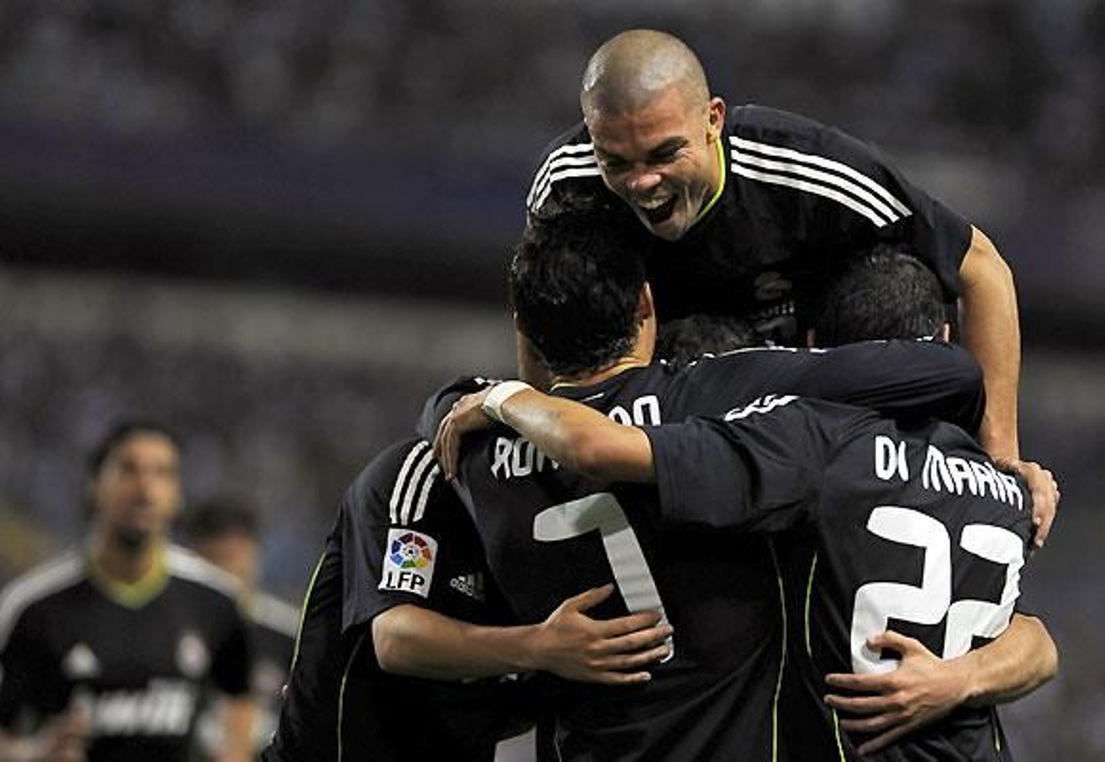 El Real Madrid se sitúa líder provisional (1-4)