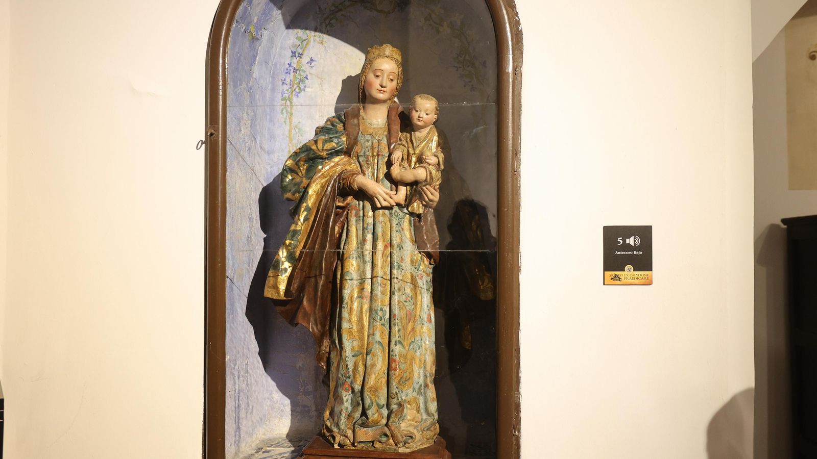 La Virgen con el Niño de Mercadante de Bretaña.