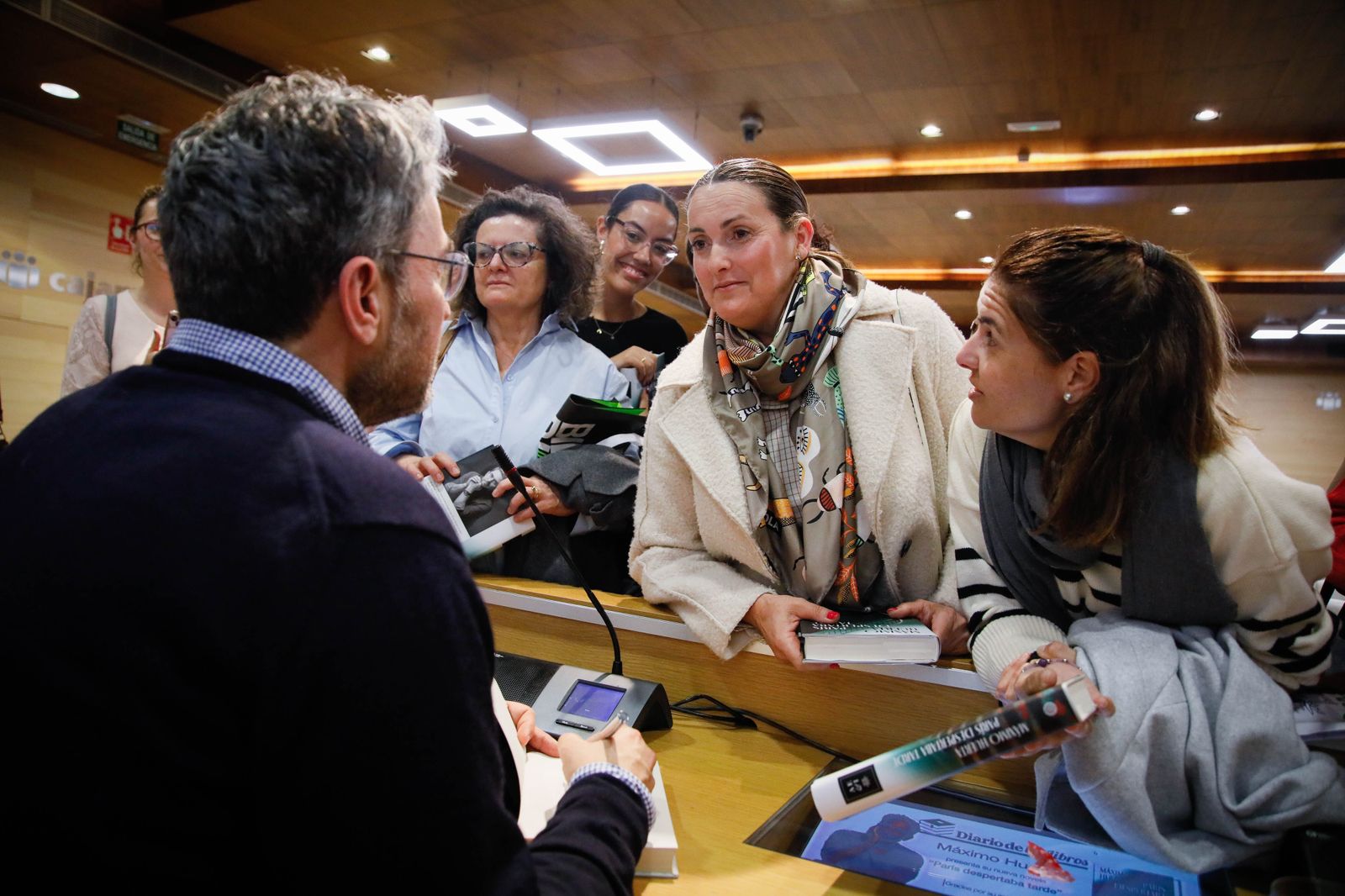 ¿Has estado en la presentación del libro de Máximo Huerta? Entra en la galería y buscate