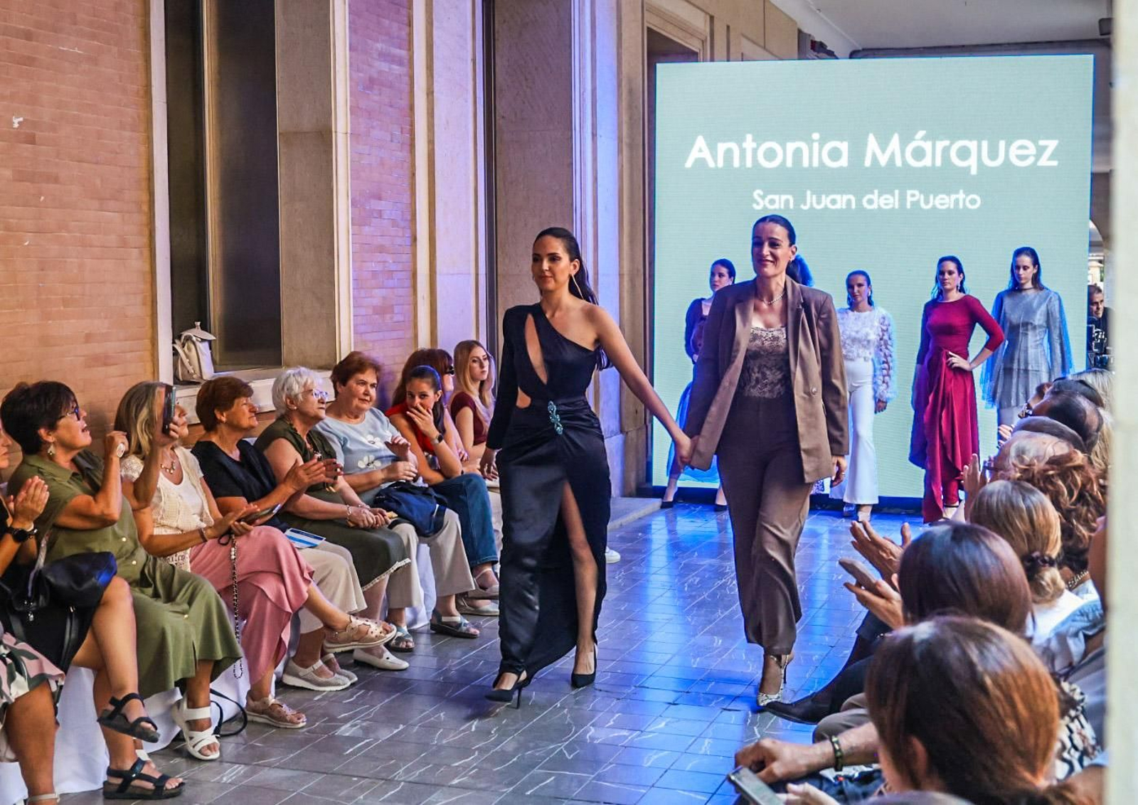 Imágenes de la pasarela 'Huelva Provincia de Moda'