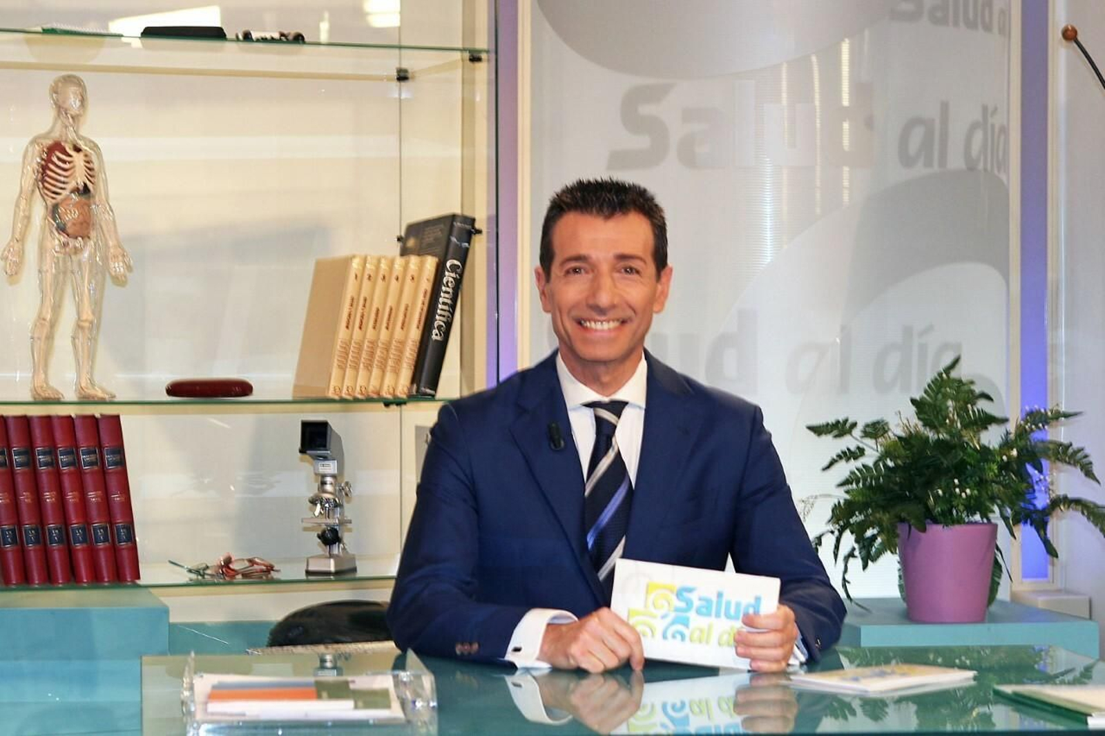 Roberto Sánchez Benítez en el plató de 'Salud al día'