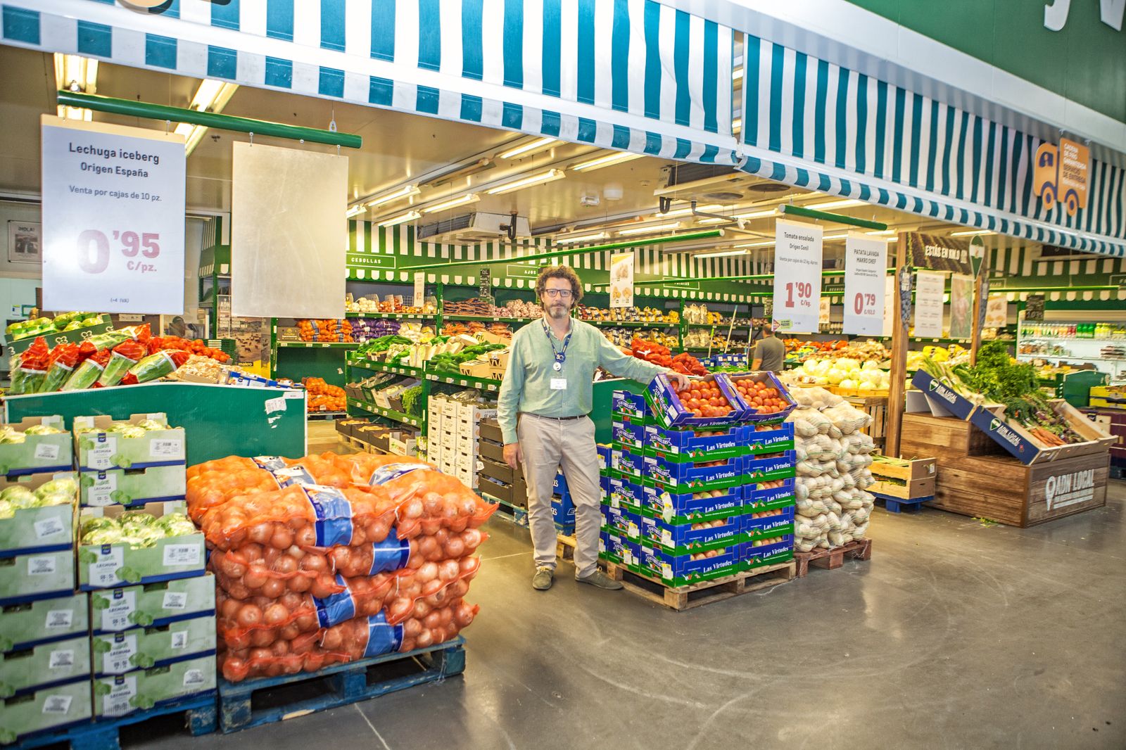 El director de área de Makro de El Puerto de Santa María, Enrique Suárez