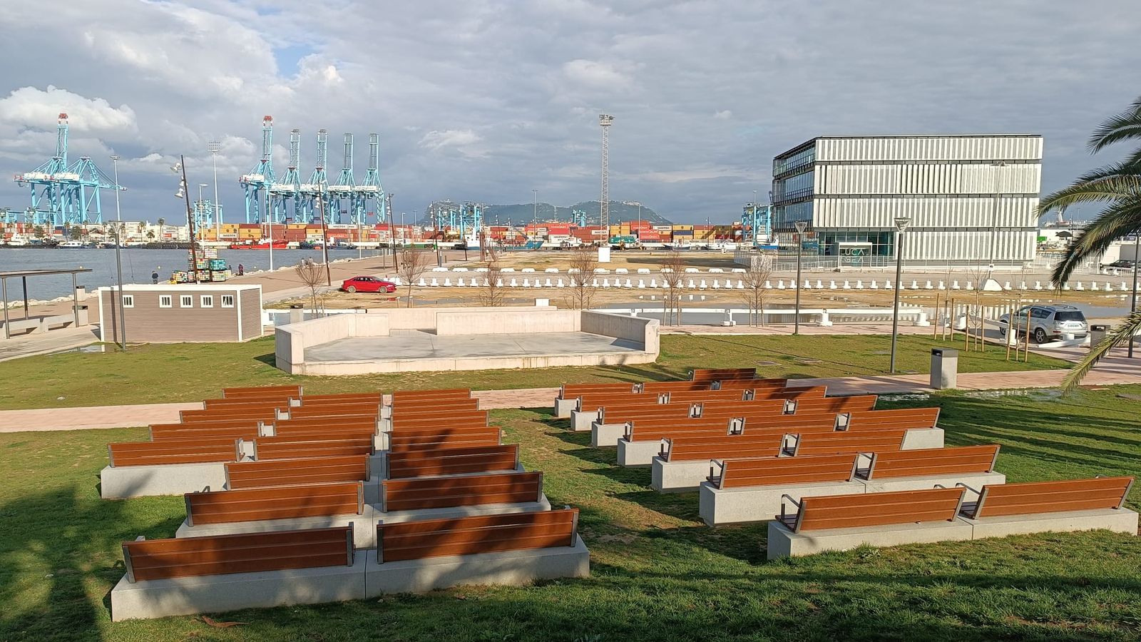 La Fase 2 del proyecto se centra en el frente norte del Llano Amarillo, entre el edificio UCA SEA y el auditorio al aire libre inaugurados por el Ayuntamiento en octubre de 2024.