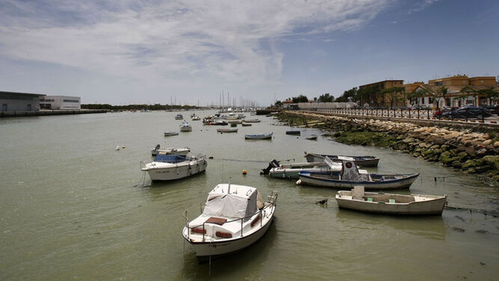 El paseo fluvial se construirá en la ribera urbana (derecha) del río Guadalete.