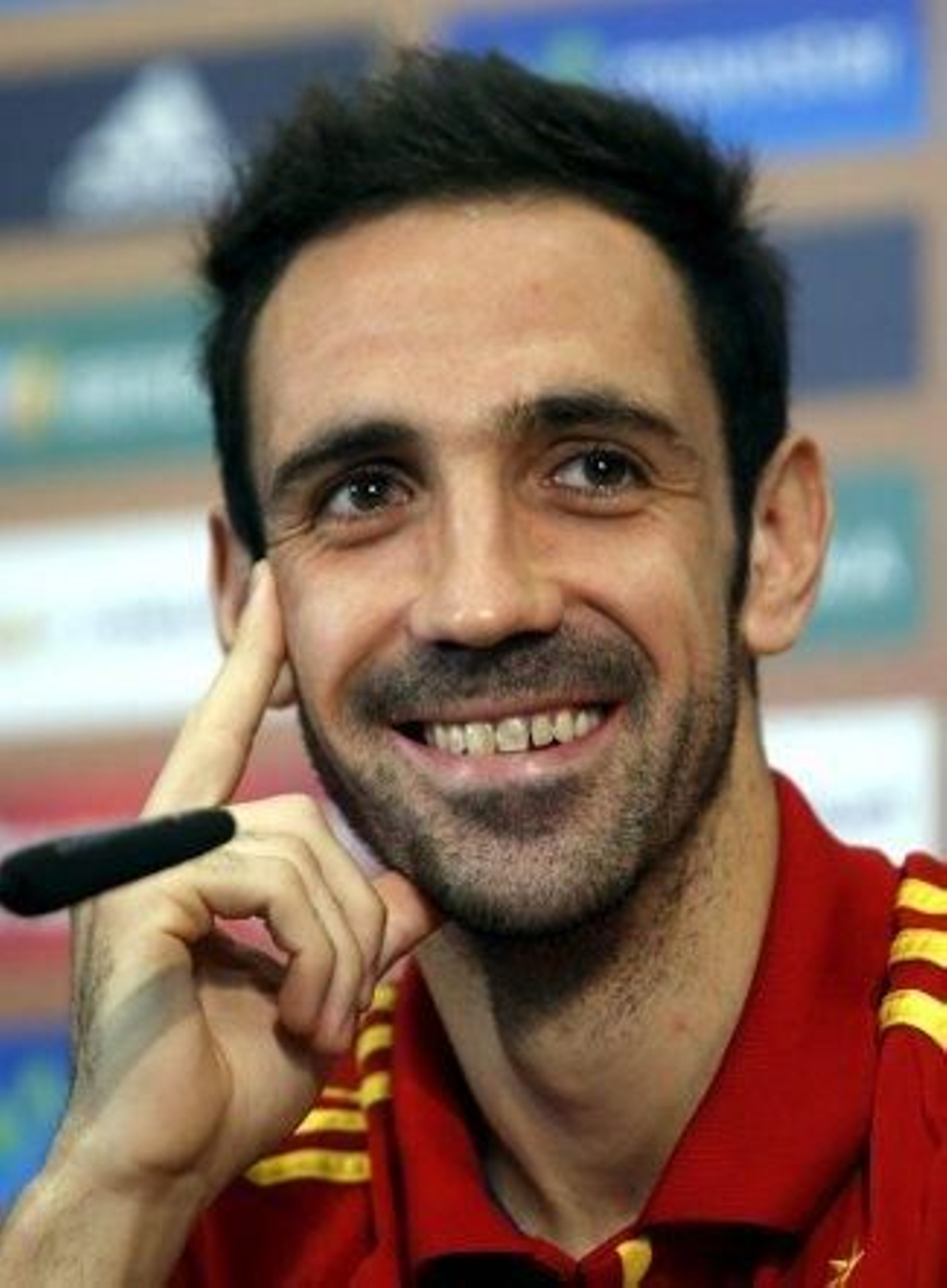 Juanfran: "Aun estando encima de Ribery, en un segundo te la lía"