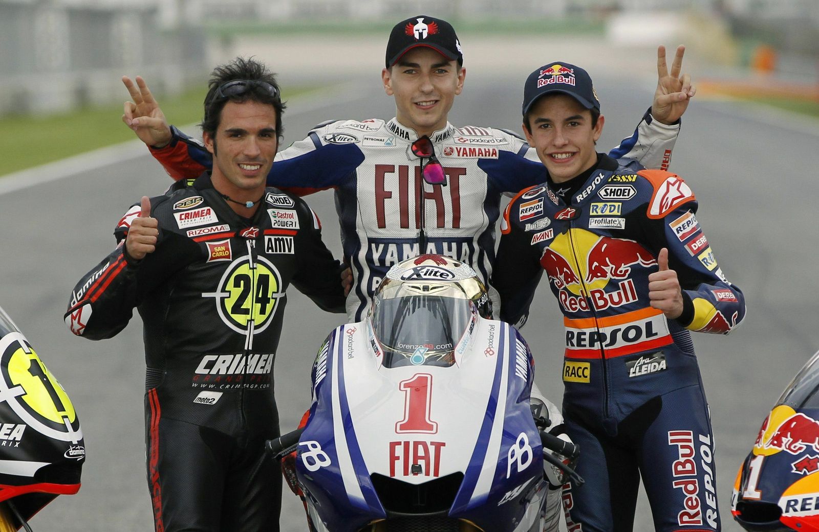 Toni Elías (Moto2), Jorge Lorenzo (MotoGP) y Marc Márquez (125), campeones en 2010.