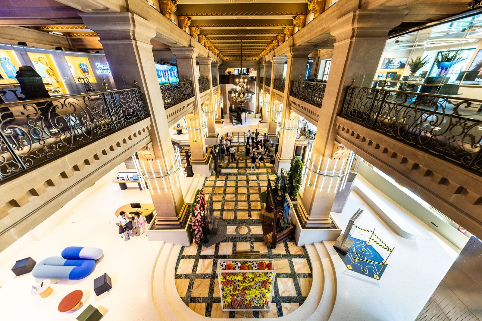 Icónica imagen del ‘Espacio Movistar’ en la Gran Vía madrileña.