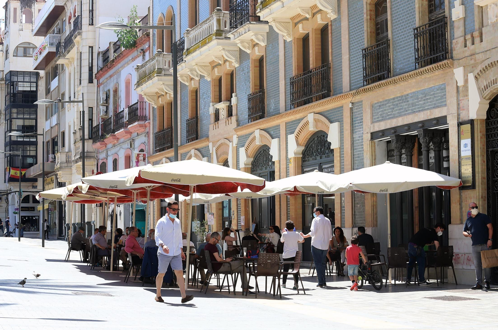 En fase 3 se aumenta los aforos de establecimientos.