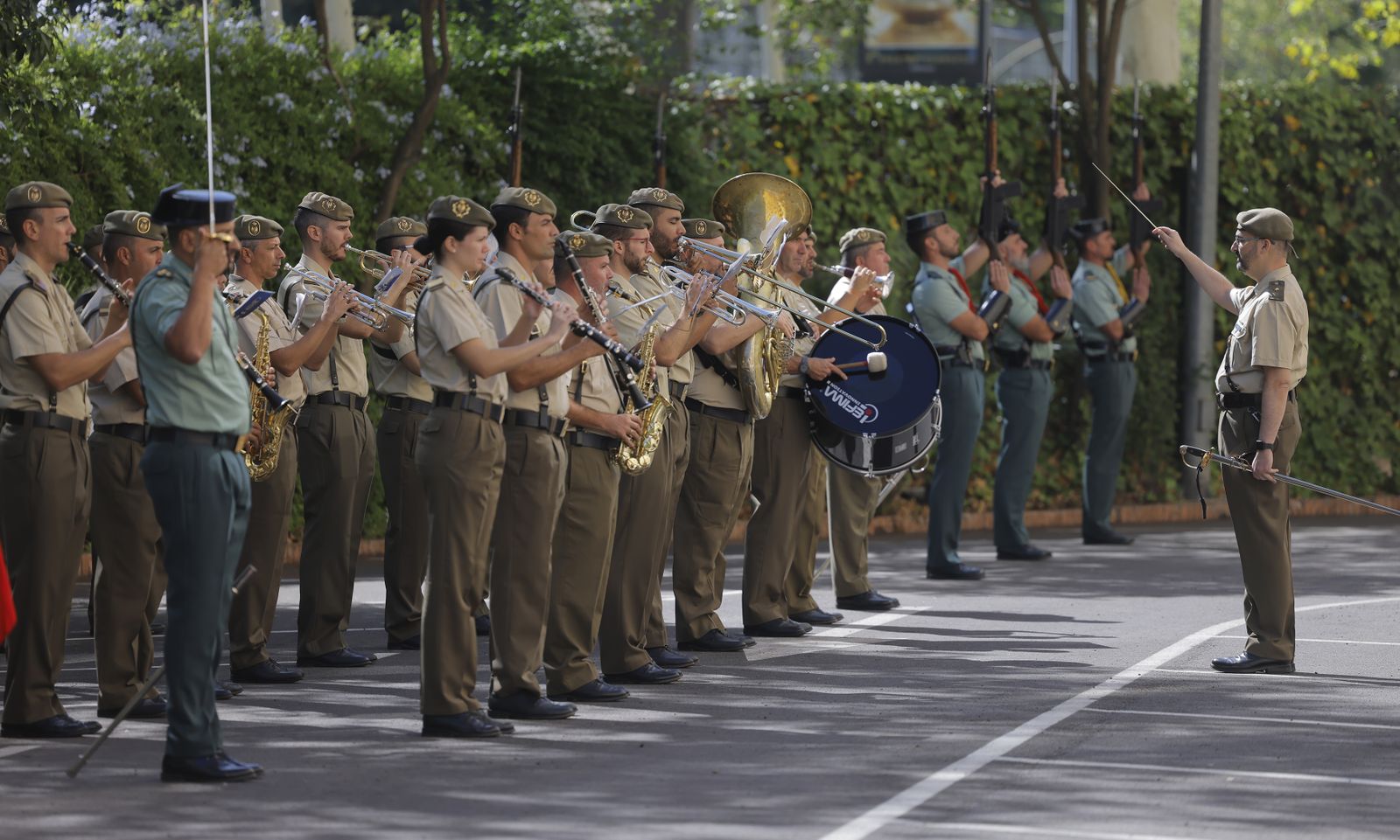 Las fotos de la despedida del  jefe de la IV Zona de la Guardia Civil, Alfonso Rodríguez Castillo