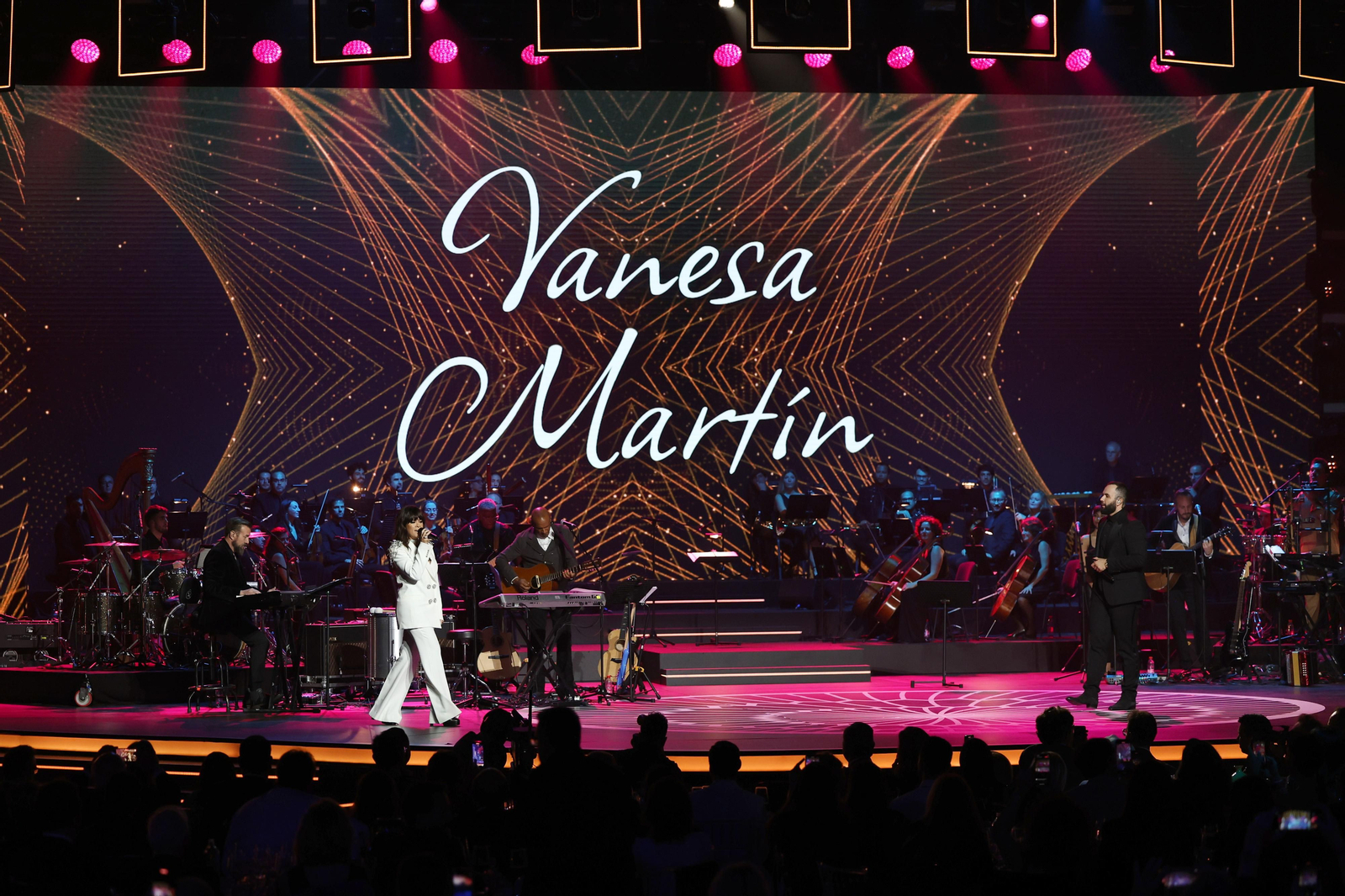 Gala de entrega del premio Persona del Año de los Grammy Latinos de Sevilla a Laura Pausini