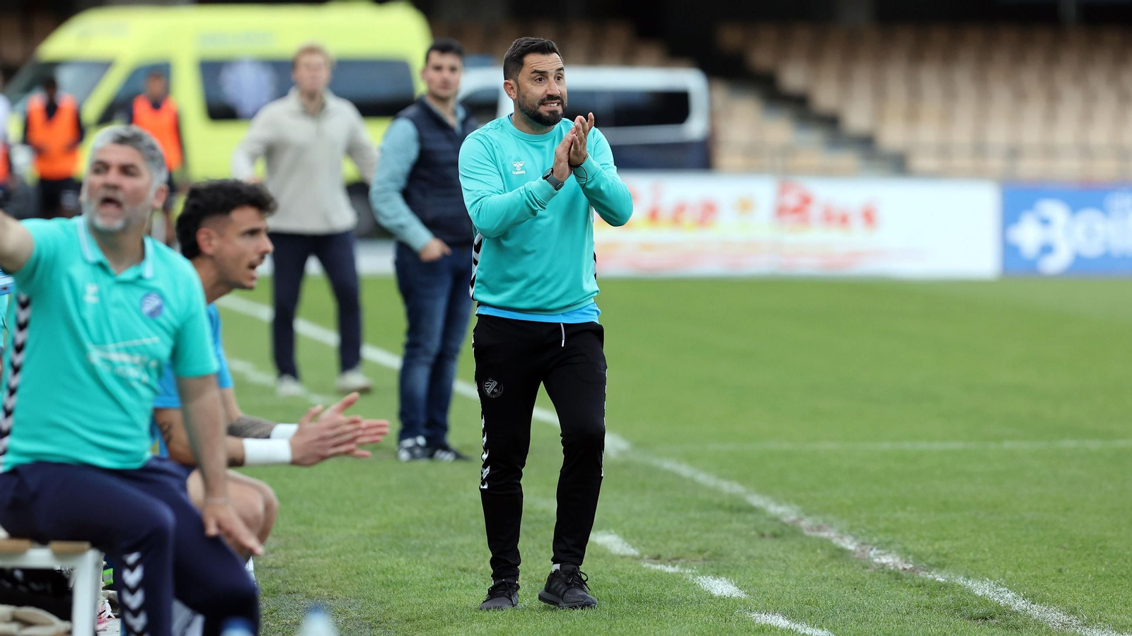 Imágenes del Xerez DFC contra San Fernando CD en Chapín