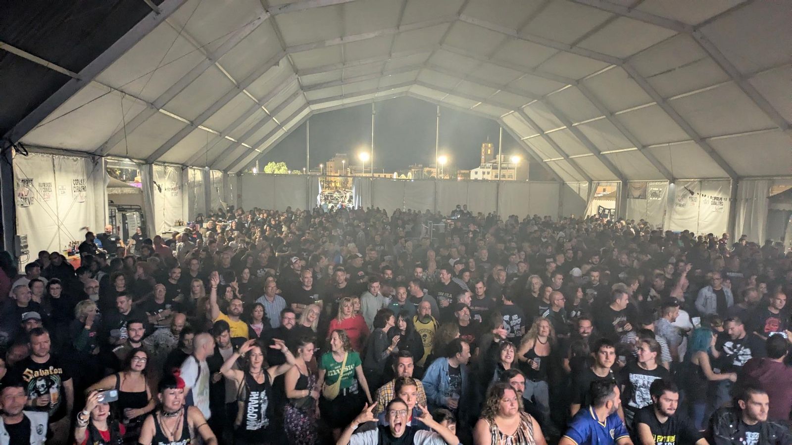 Un público entregado lo dio todo en cada concierto.