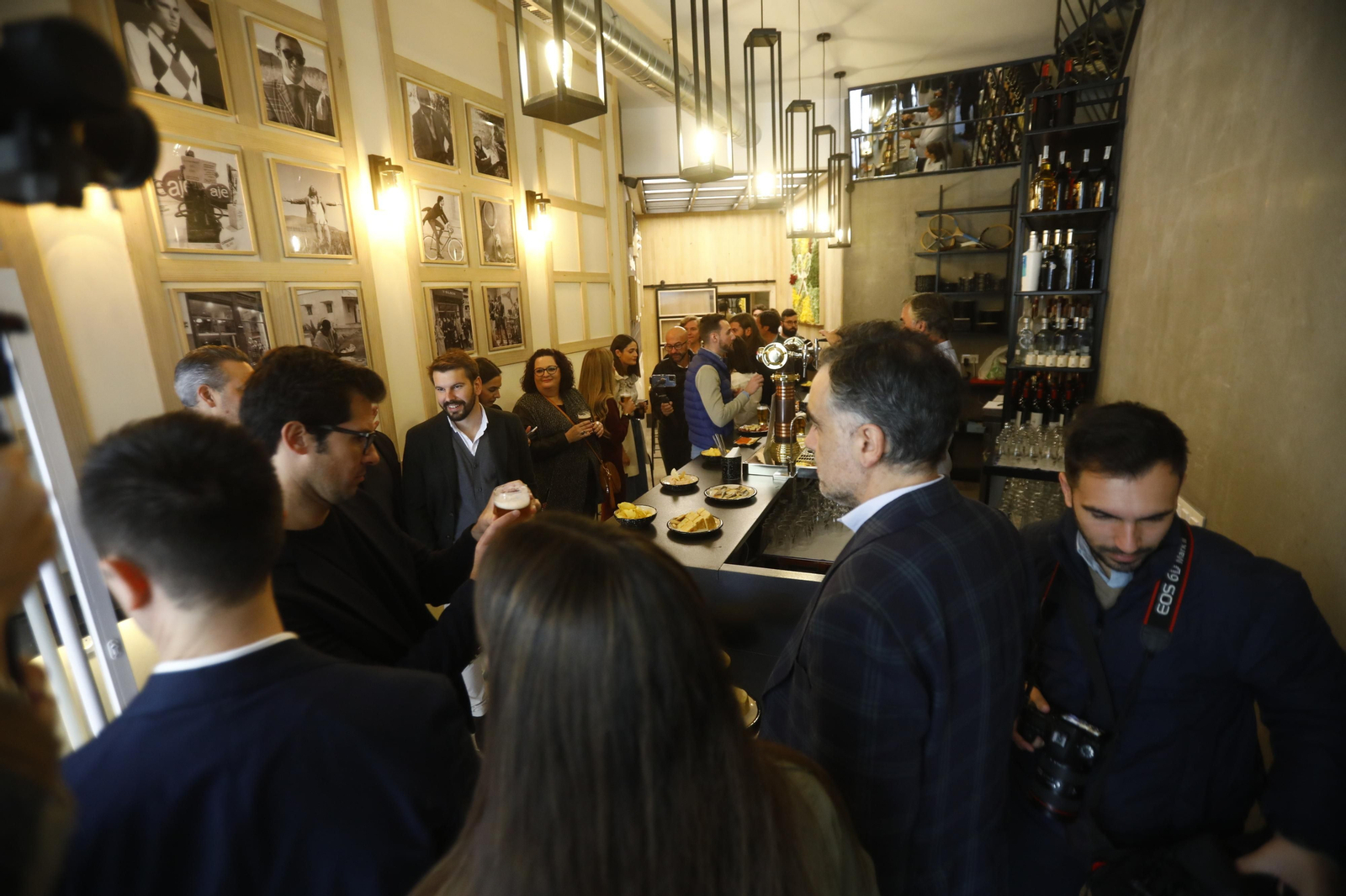 La inauguración del Bar Silbon en Córdoba, en imágenes