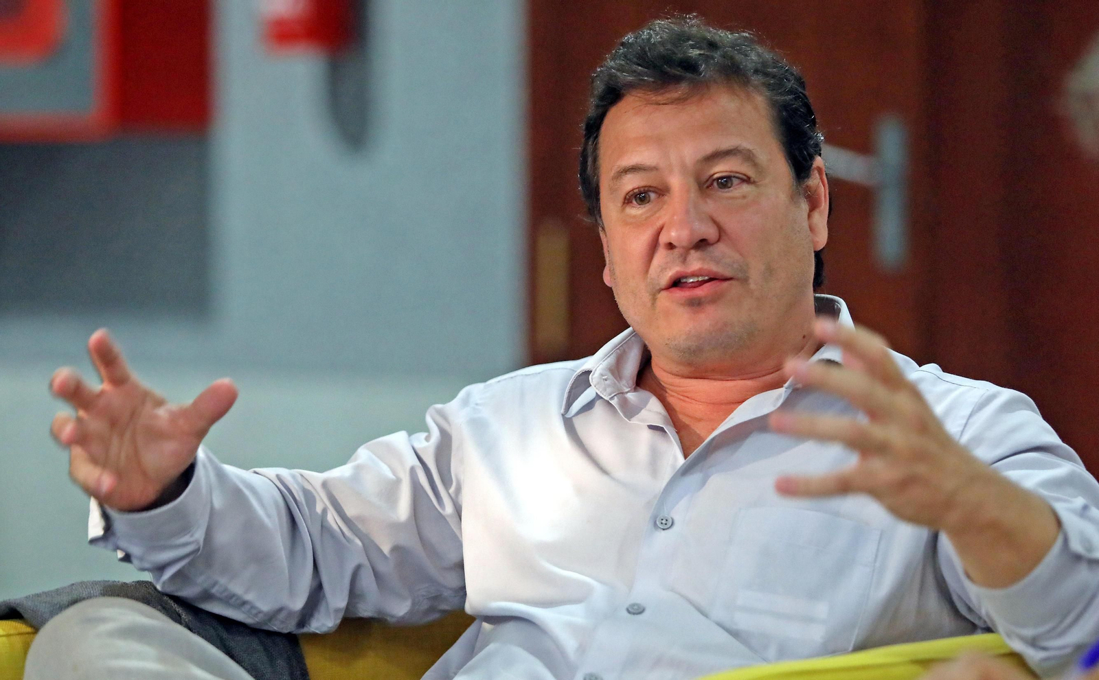 Fernando Paz, durante un momento de la entrevista. Fernando Paz, durante un momento de la entrevista.