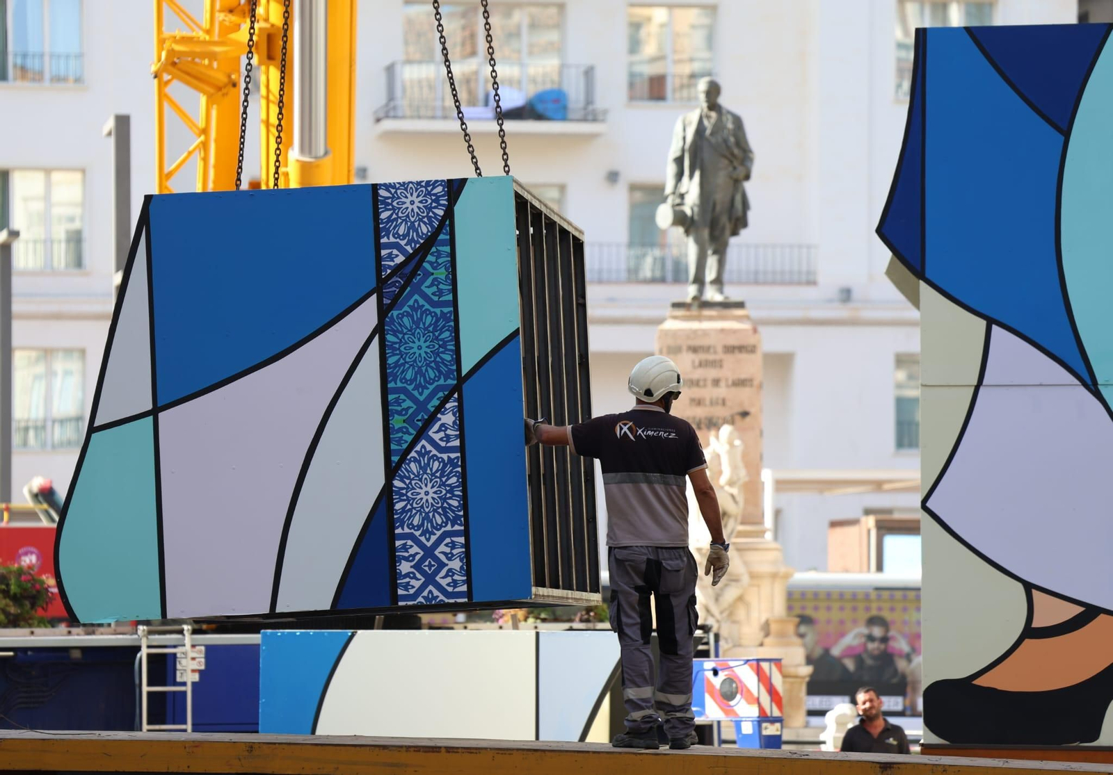 Proceso del montaje de la portada de la Feria del centro Proceso del montaje de la portada de la Feria del centro