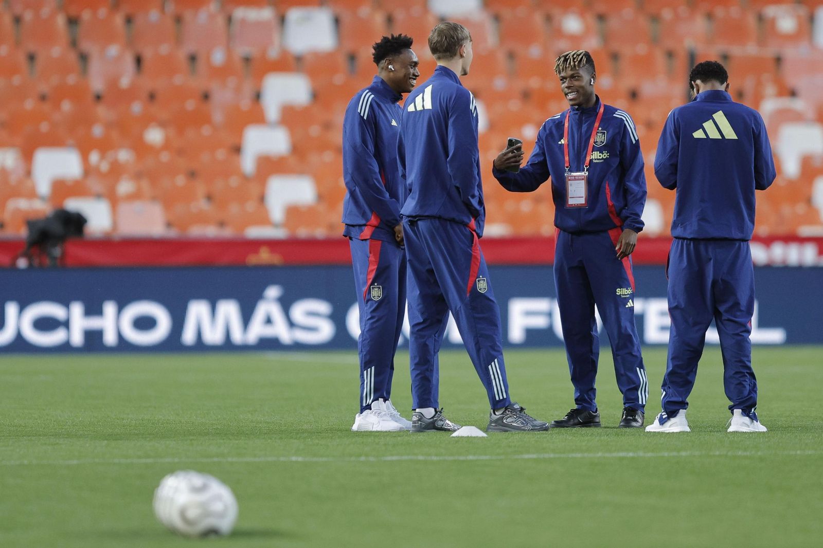 Dean Huijsen, consagración imperial con España