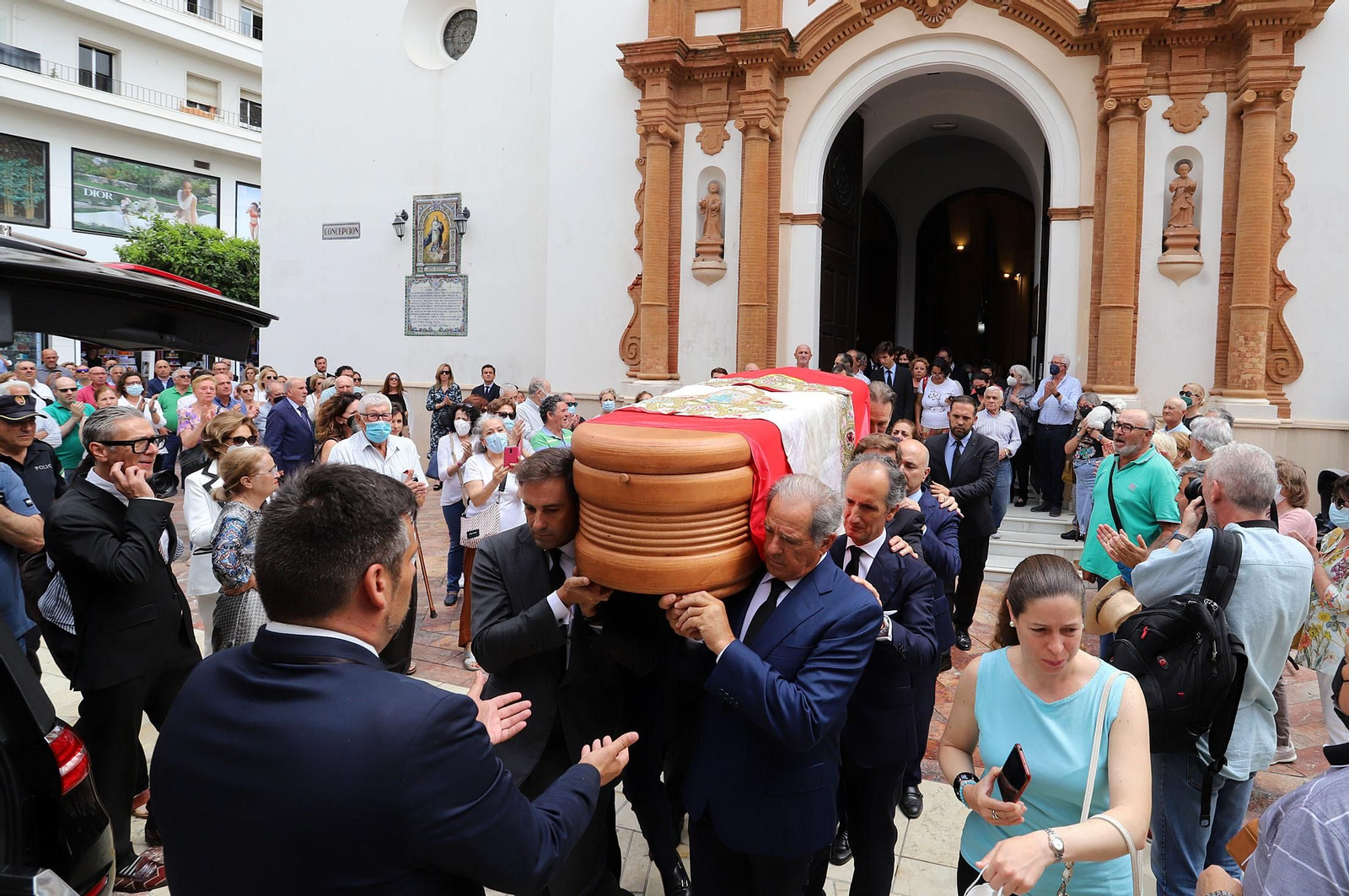 Misa funeral a Miguel Báez 'Litri', en imágenes