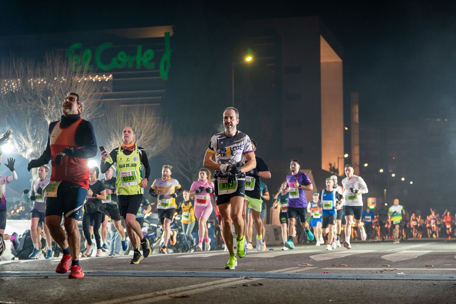 En imágenes: búscate en tu llegada a meta de la Carrera de San Antón 2026 (7)