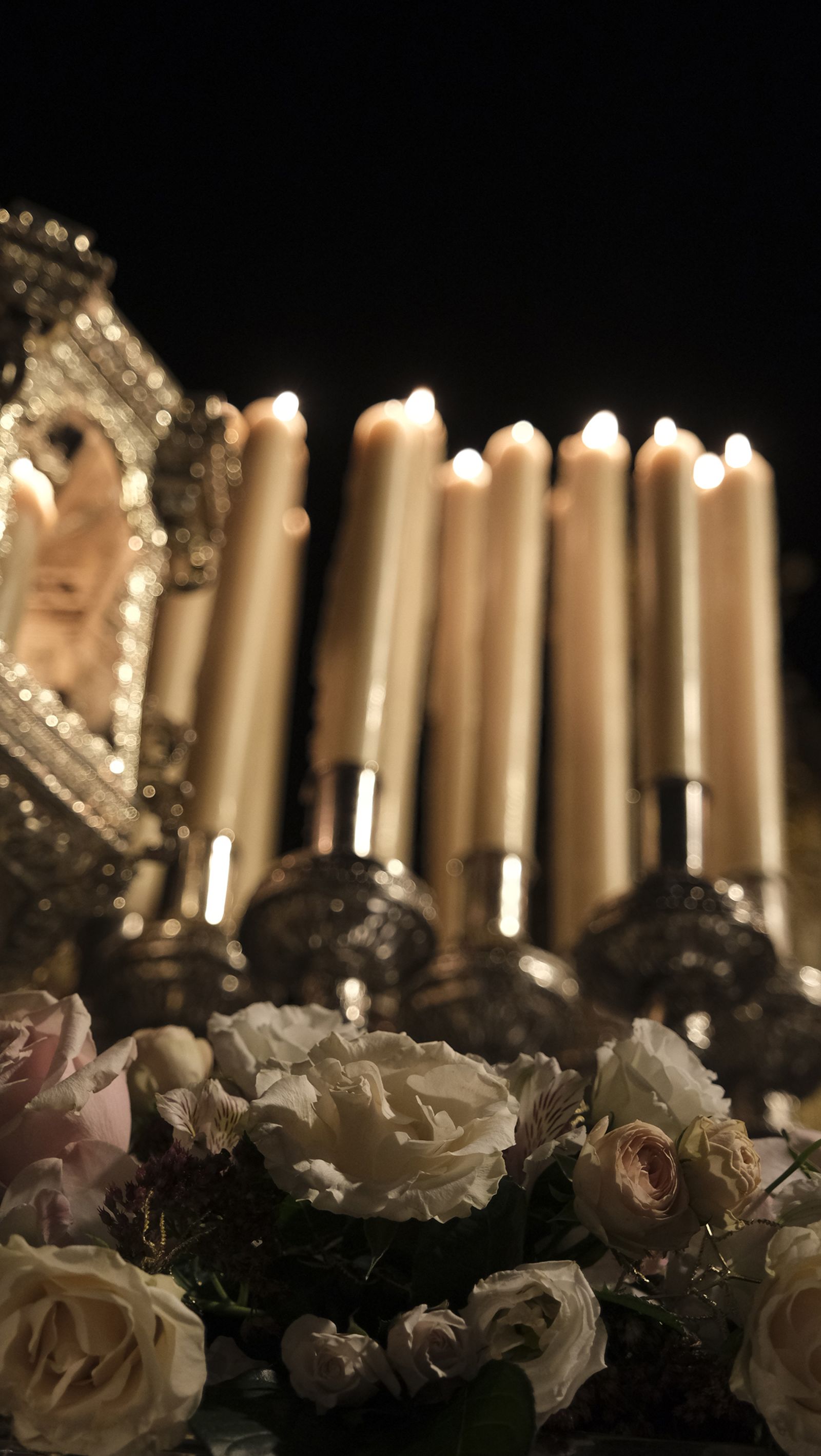 Imágenes de La Magna por las calles de Almería