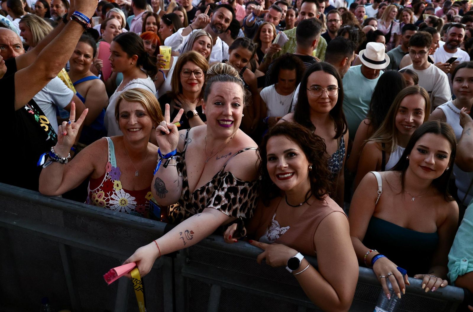 Búscate en las fotos del concierto de Antoñito Molina en Sevilla