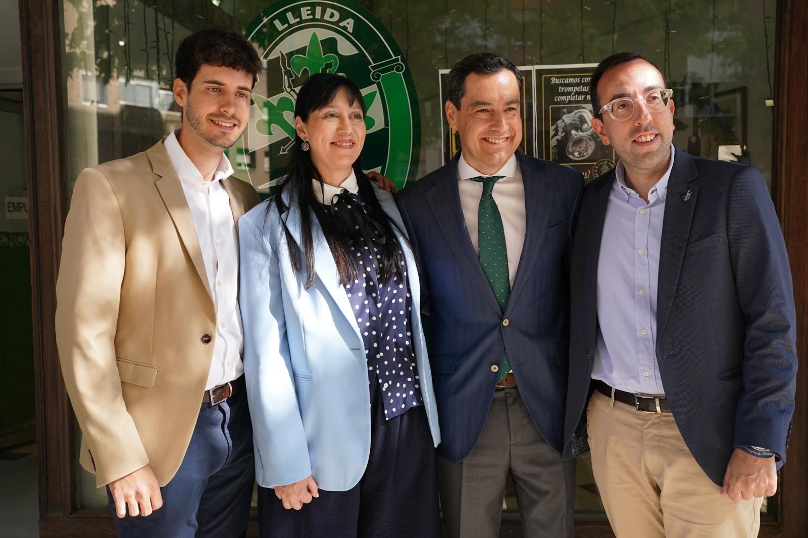 Juanma Moreno, en la Casa de Andalucía de Lérida este jueves.