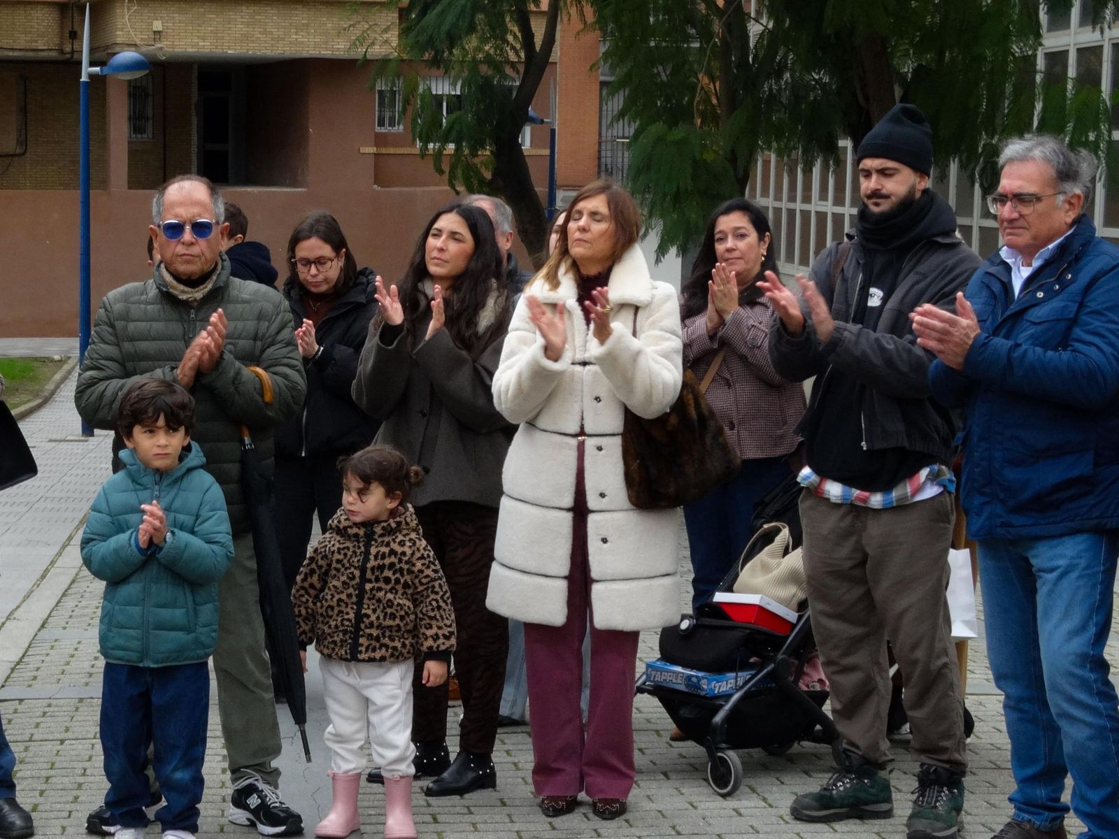 Fotografías de la rotulación del jardín Doctor Anselmo Botello
