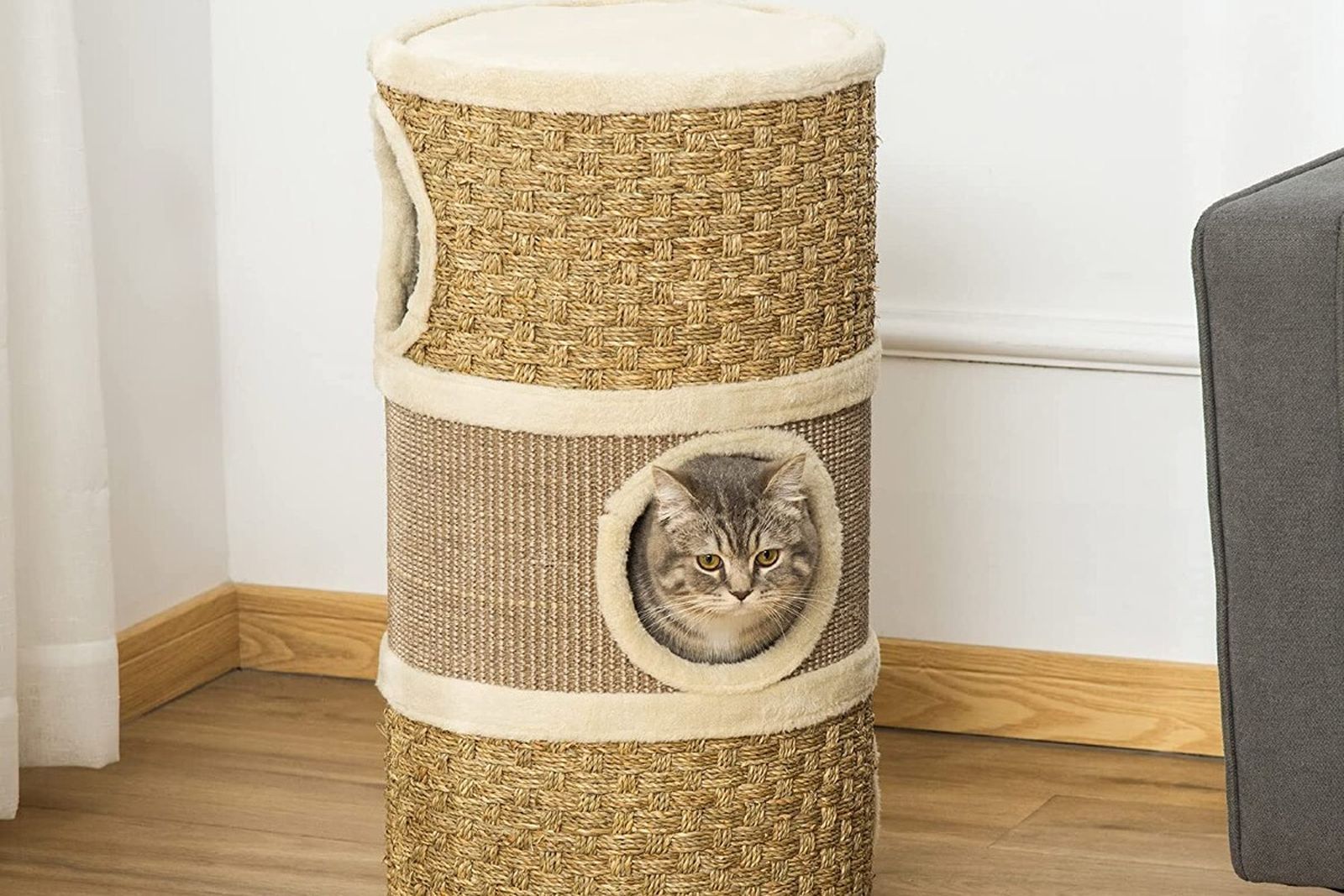 Regálale a tu gato un rascador con cama incluida: ¡ahora con un 24% de descuento en Amazon!