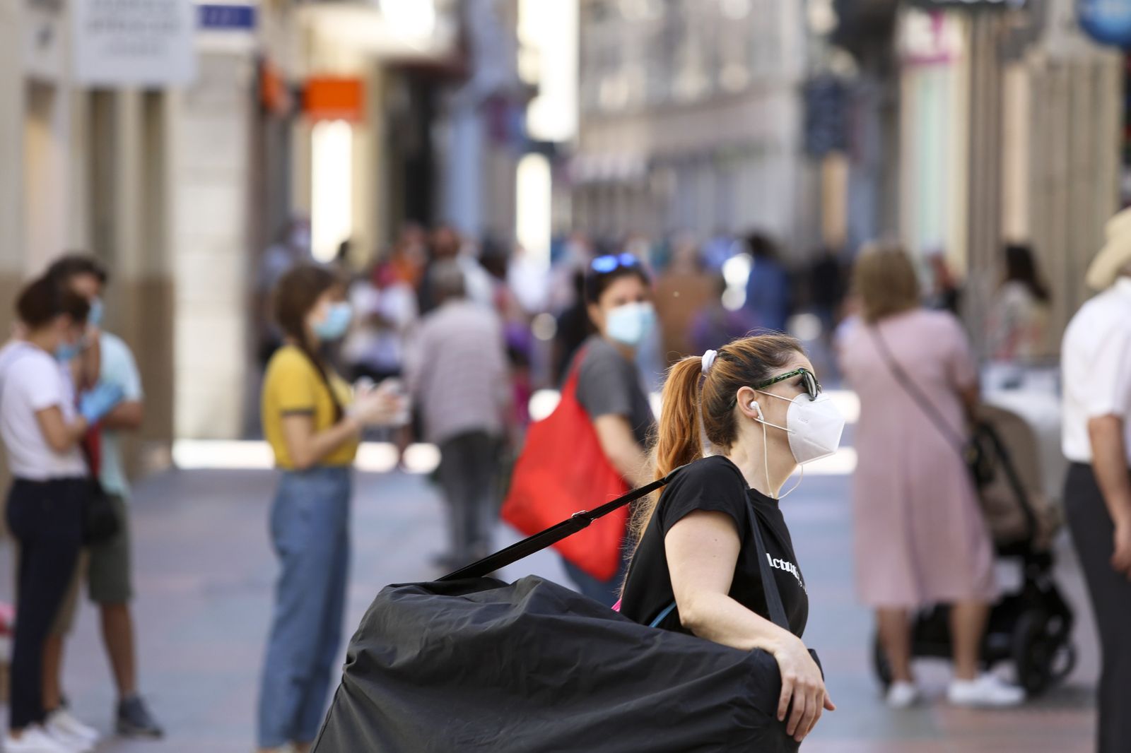 Las fotos del centro de Málaga, de vuelta a la vida con la desescalada