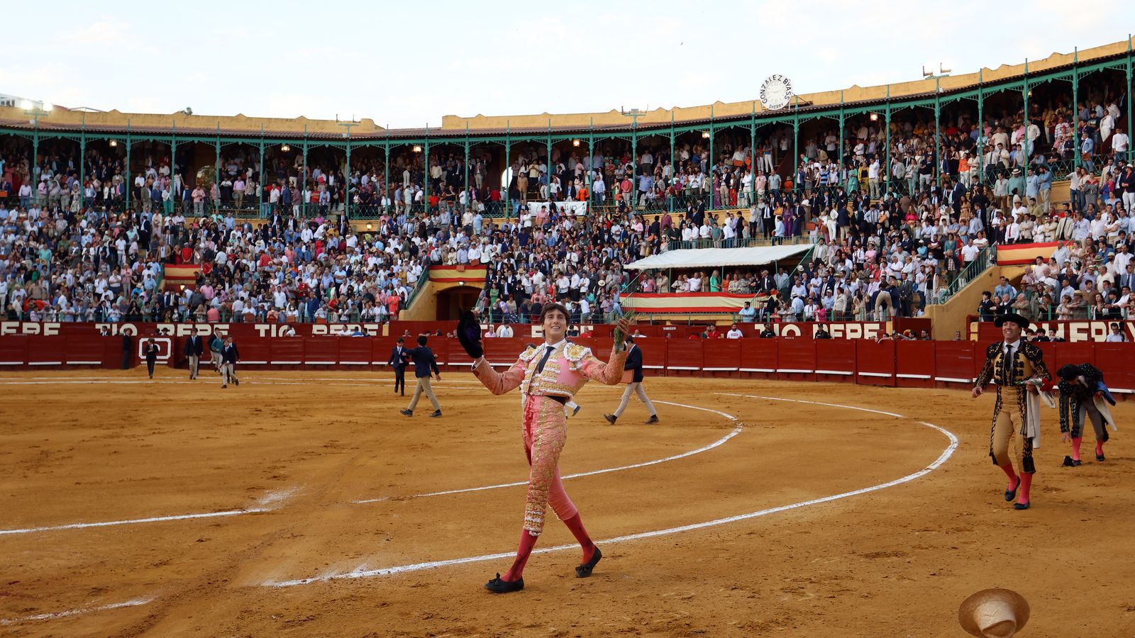 Tercera tarde de toros y última de la Feria de Jerez con Morante, Juan Ortega y Roca Rey