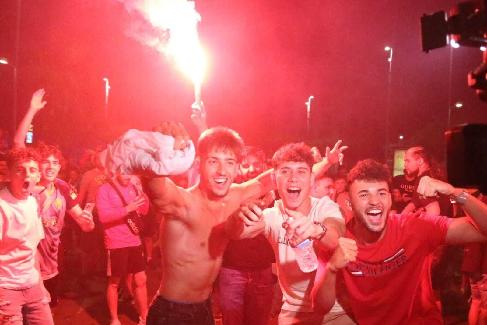 ¡La locura se desata en la Rambla de Almería!