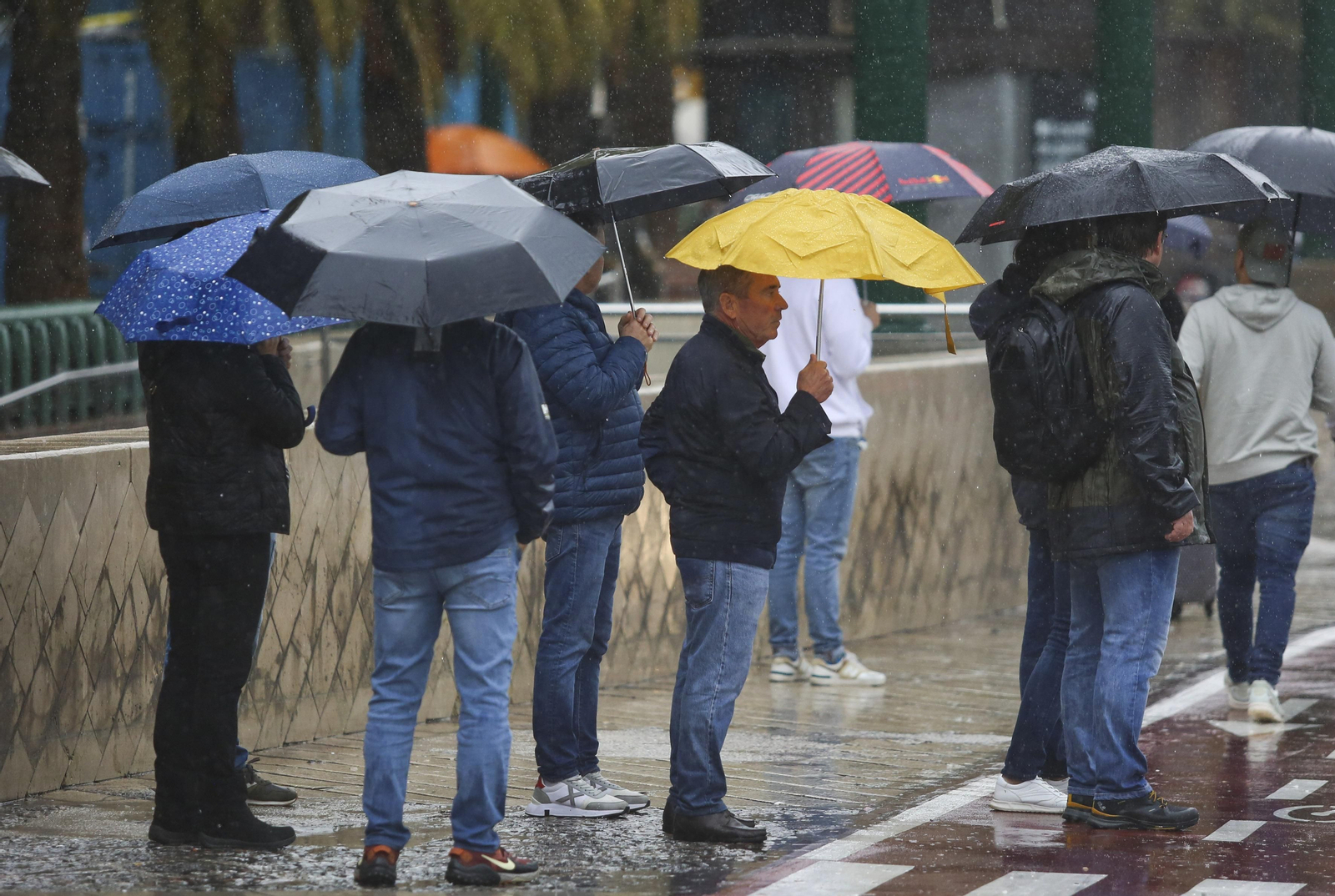 Las estampas que está dejando la lluvia en Málaga